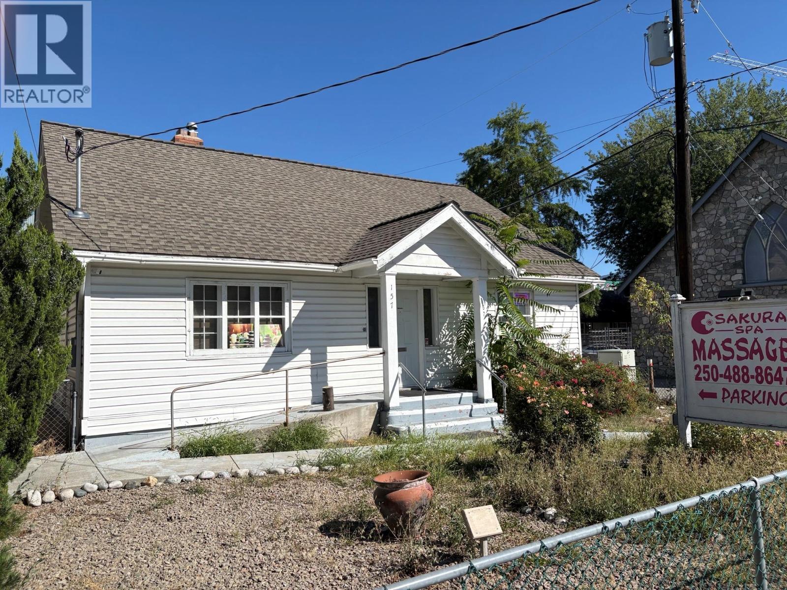 157 Wade Avenue W, Penticton, British Columbia  V2A 1T7 - Photo 1 - 10360829