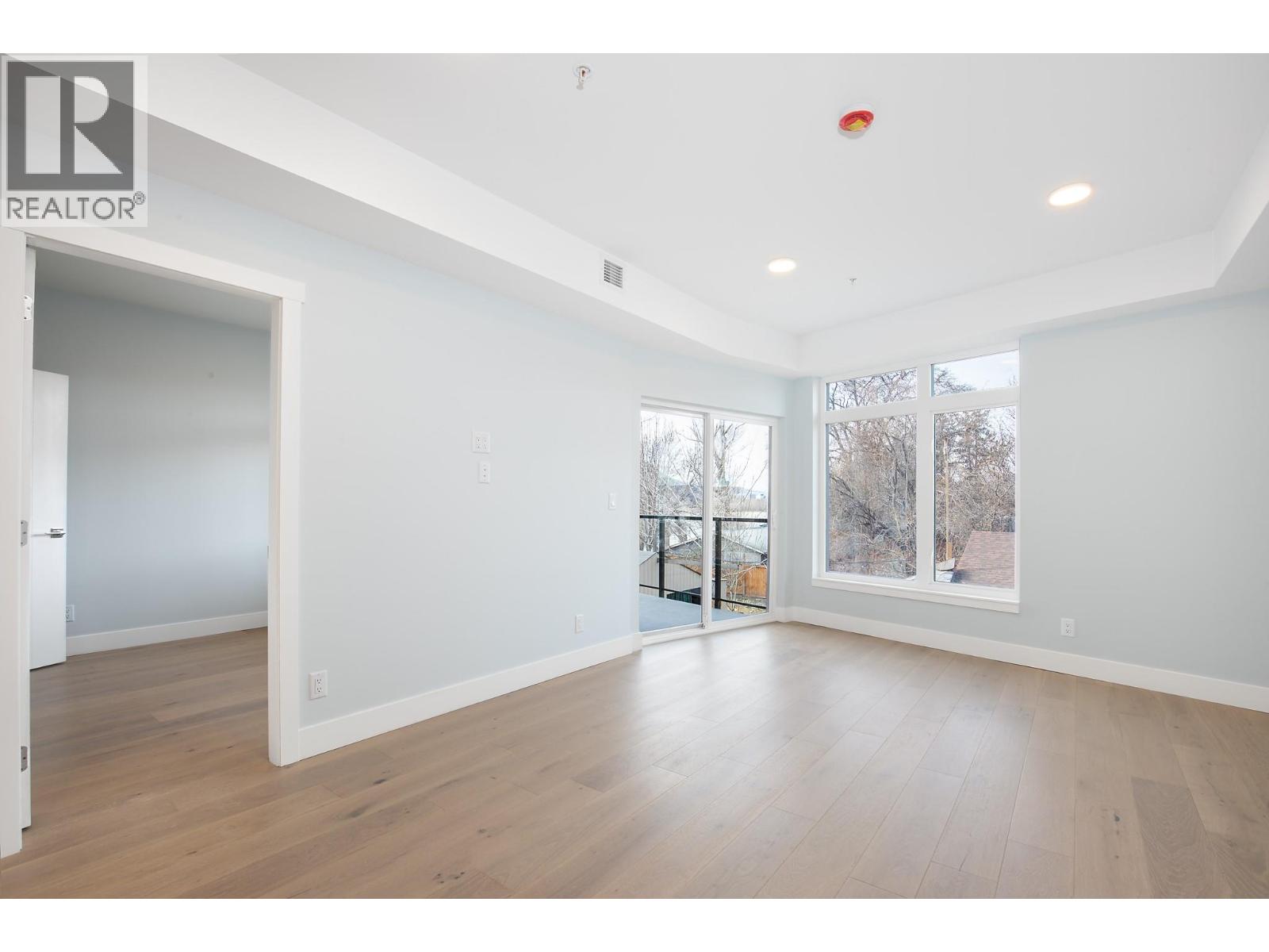 207/215 Royal Avenue, Kamloops, British Columbia  V2H 1T7 - Photo 13 - 10360740
