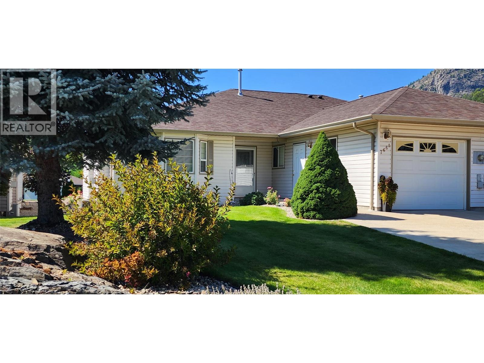 7661 Crema Drive, Trail, British Columbia  V1R 2Y8 - Photo 2 - 10360684