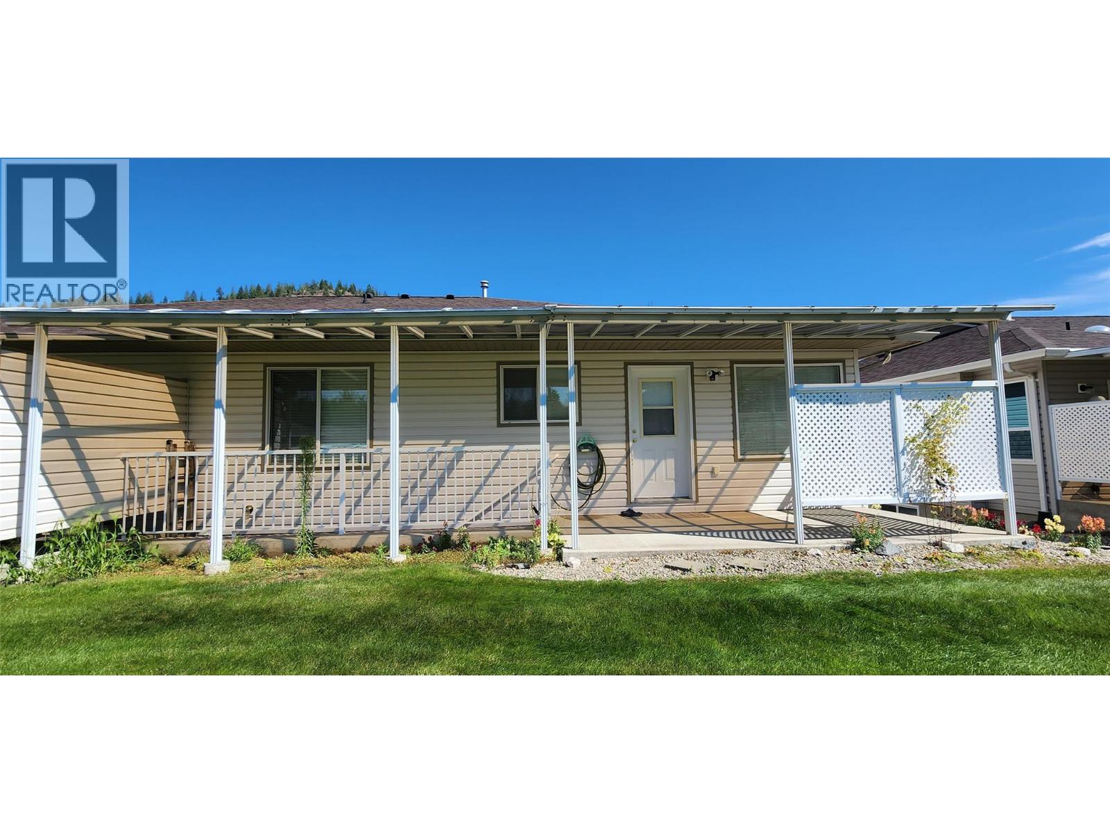 7661 Crema Drive, Trail, British Columbia  V1R 2Y8 - Photo 5 - 10360684