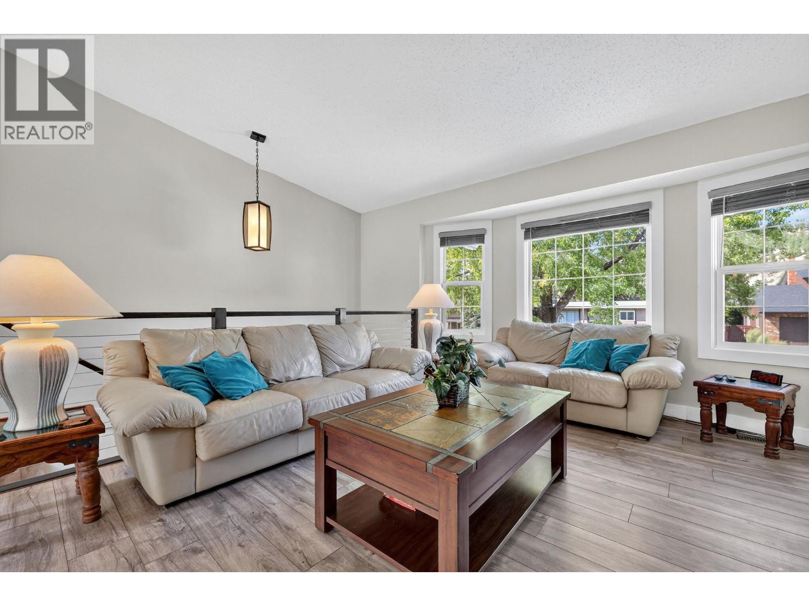 1742 Duncan Avenue E, Penticton, British Columbia  V2A 7E7 - Photo 10 - 10360654