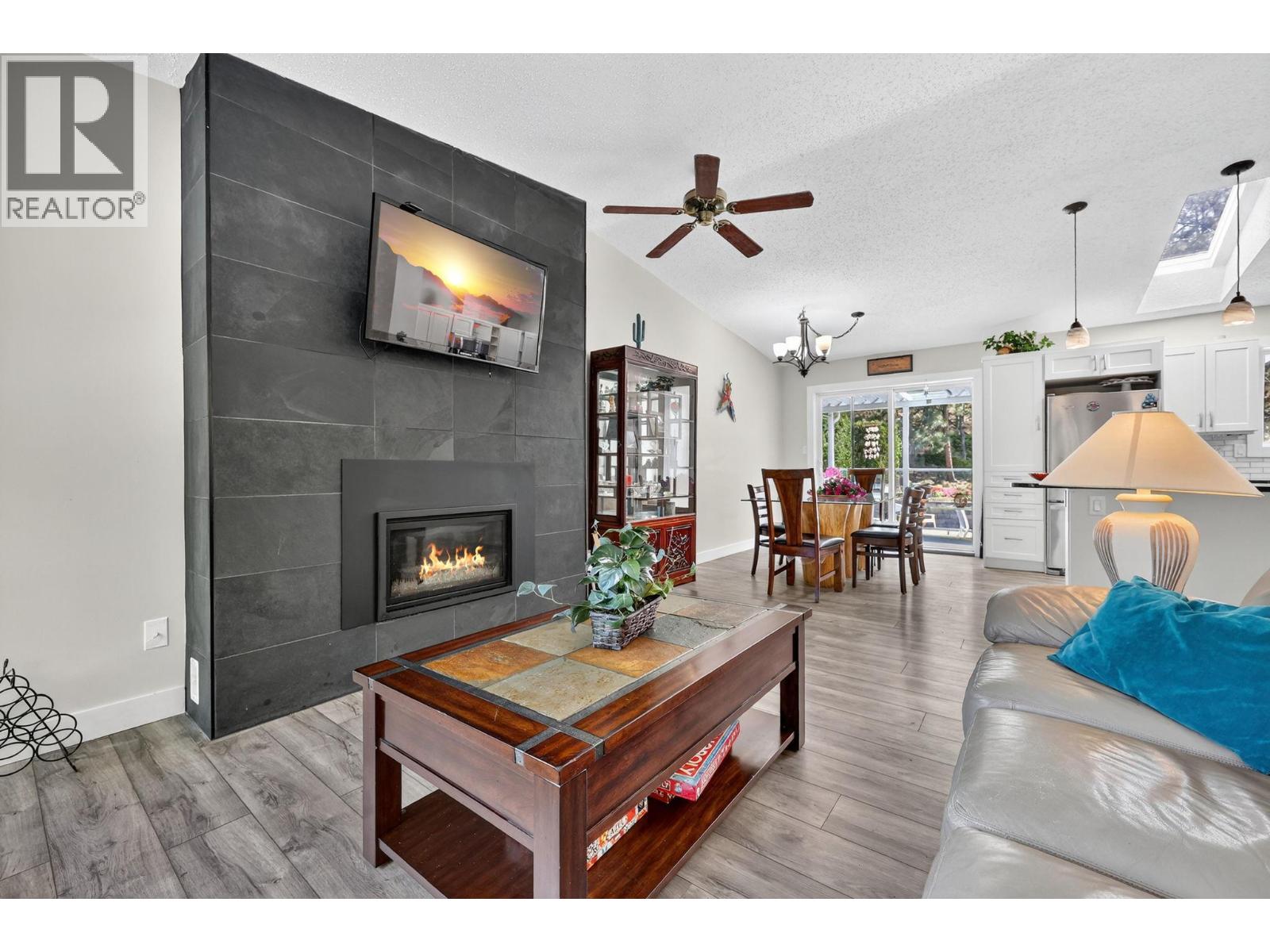 1742 Duncan Avenue E, Penticton, British Columbia  V2A 7E7 - Photo 13 - 10360654