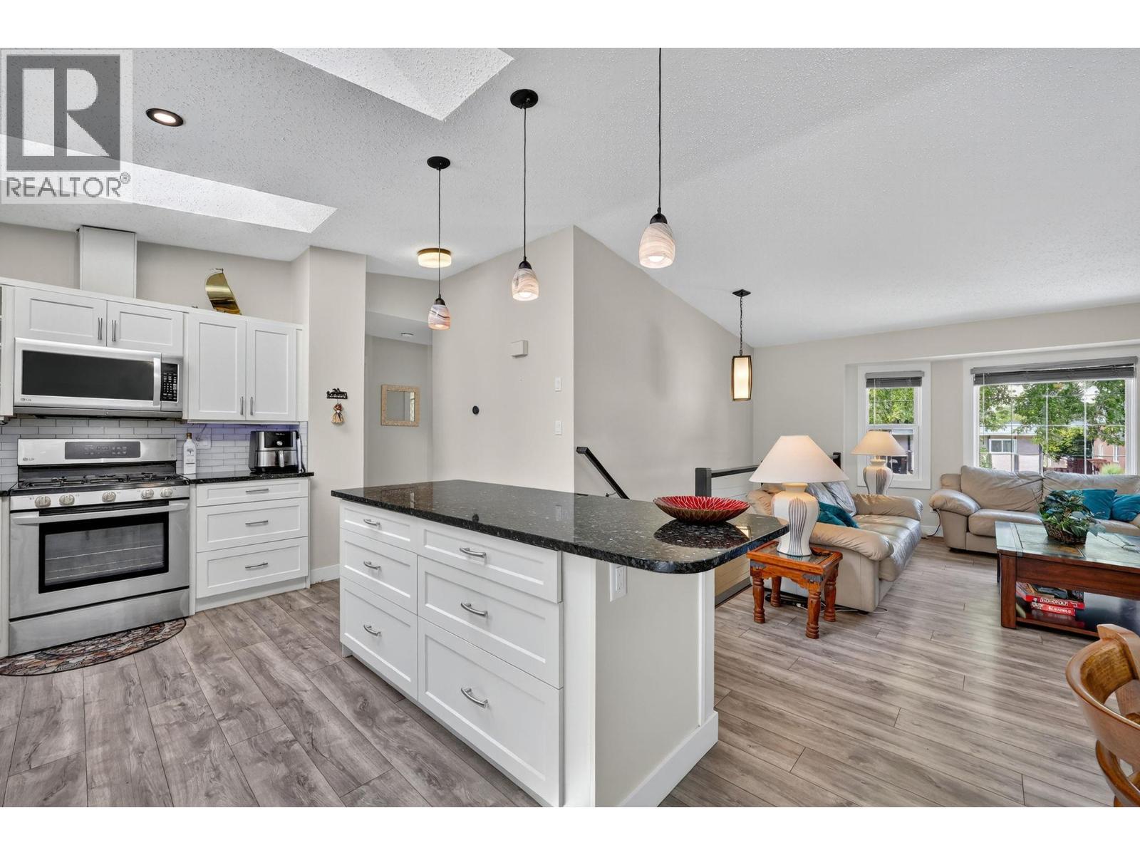 1742 Duncan Avenue E, Penticton, British Columbia  V2A 7E7 - Photo 22 - 10360654