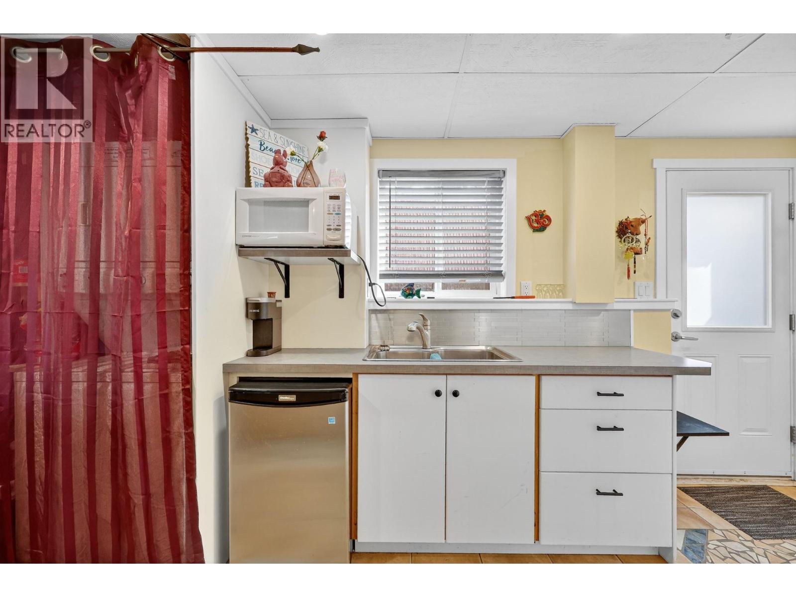 1742 Duncan Avenue E, Penticton, British Columbia  V2A 7E7 - Photo 59 - 10360654