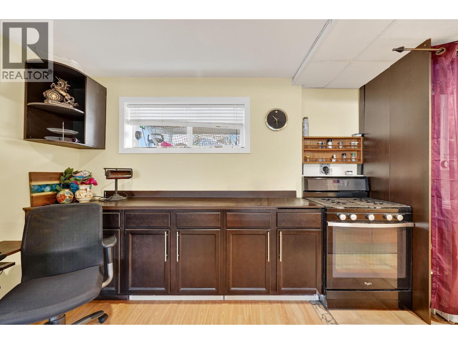 1742 Duncan Avenue E, Penticton, British Columbia  V2A 7E7 - Photo 60 - 10360654