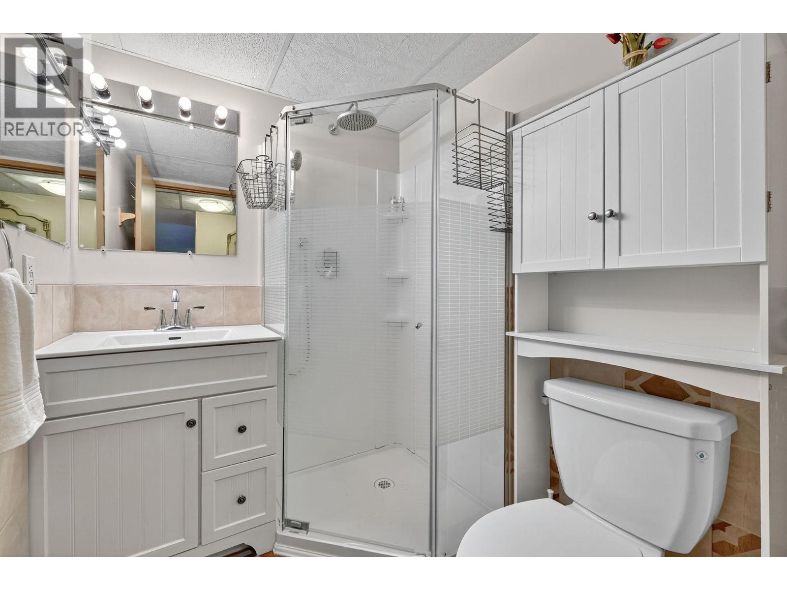 1742 Duncan Avenue E, Penticton, British Columbia  V2A 7E7 - Photo 61 - 10360654