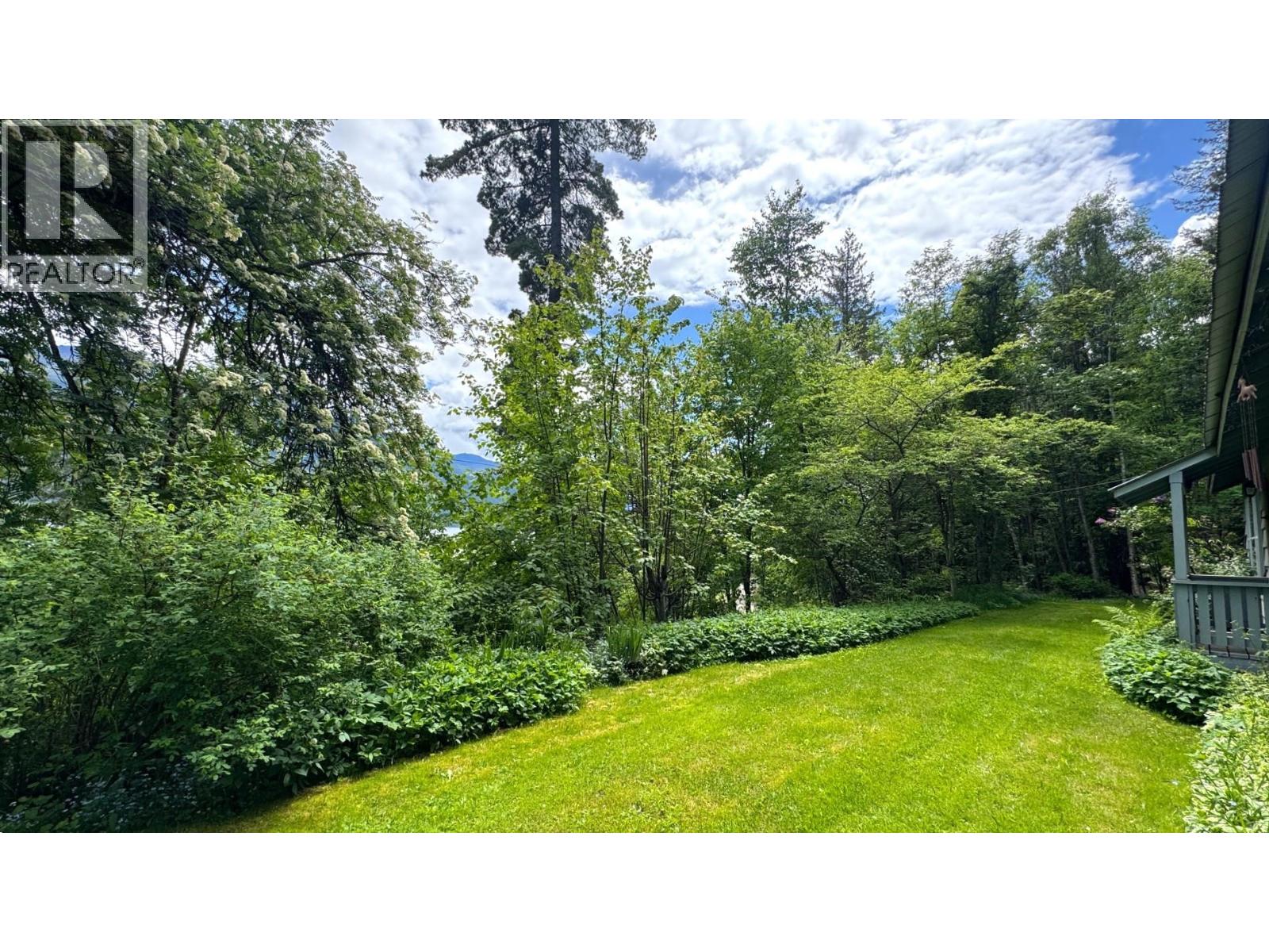 8927 Koehle Road, Kaslo, British Columbia  V0G 1M0 - Photo 10 - 10360984