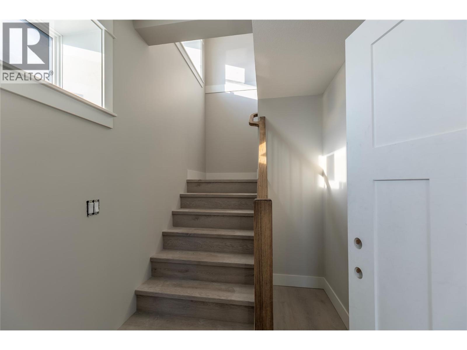 4317 Painted Turtle Drive, Vernon, British Columbia  V1T 9W4 - Photo 8 - 10360643