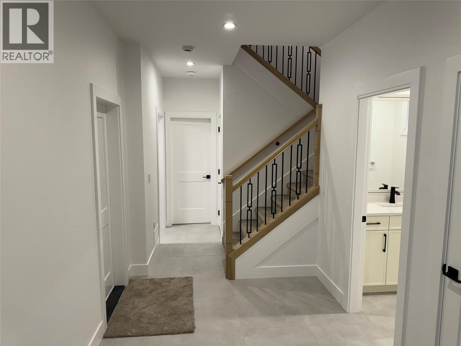 19950 Mccarthy Road Unit# 26, Lake Country, British Columbia  V4V 1T1 - Photo 2 - 10361061