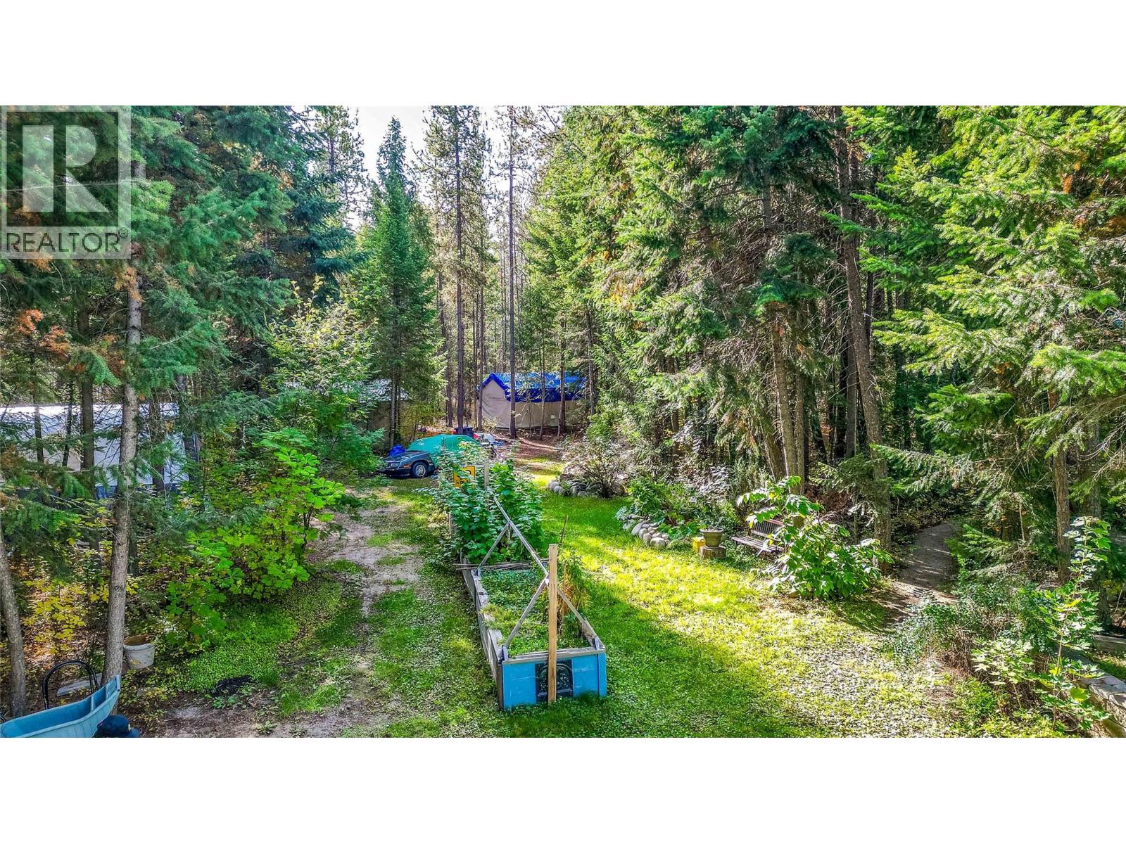 60 Pringle Road, Carmi, British Columbia  V0H 1A0 - Photo 34 - 10326486
