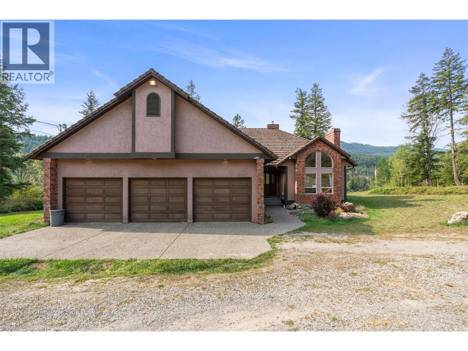 995 Shuswap River Drive, Lumby, British Columbia  V0E 2G6 - Photo 2 - 10360534