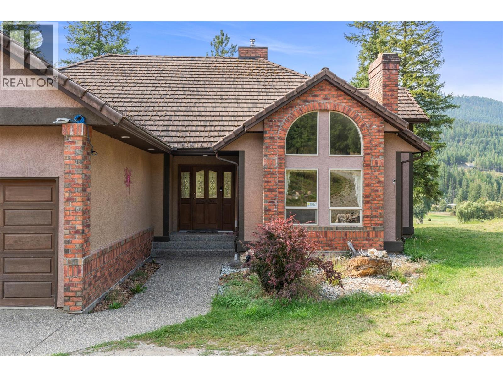 995 Shuswap River Drive, Lumby, British Columbia  V0E 2G6 - Photo 3 - 10360534