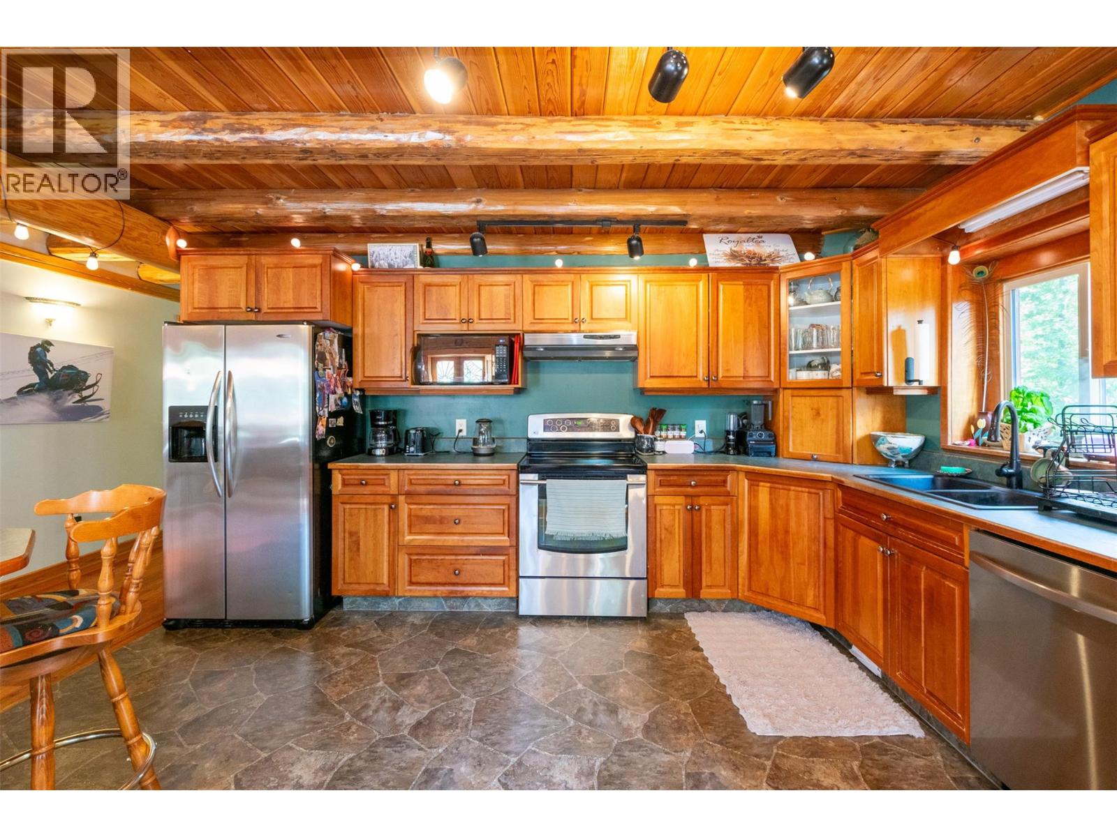 1834 Stepp Pit Road, Sicamous, British Columbia  V0E 2V1 - Photo 6 - 10360569