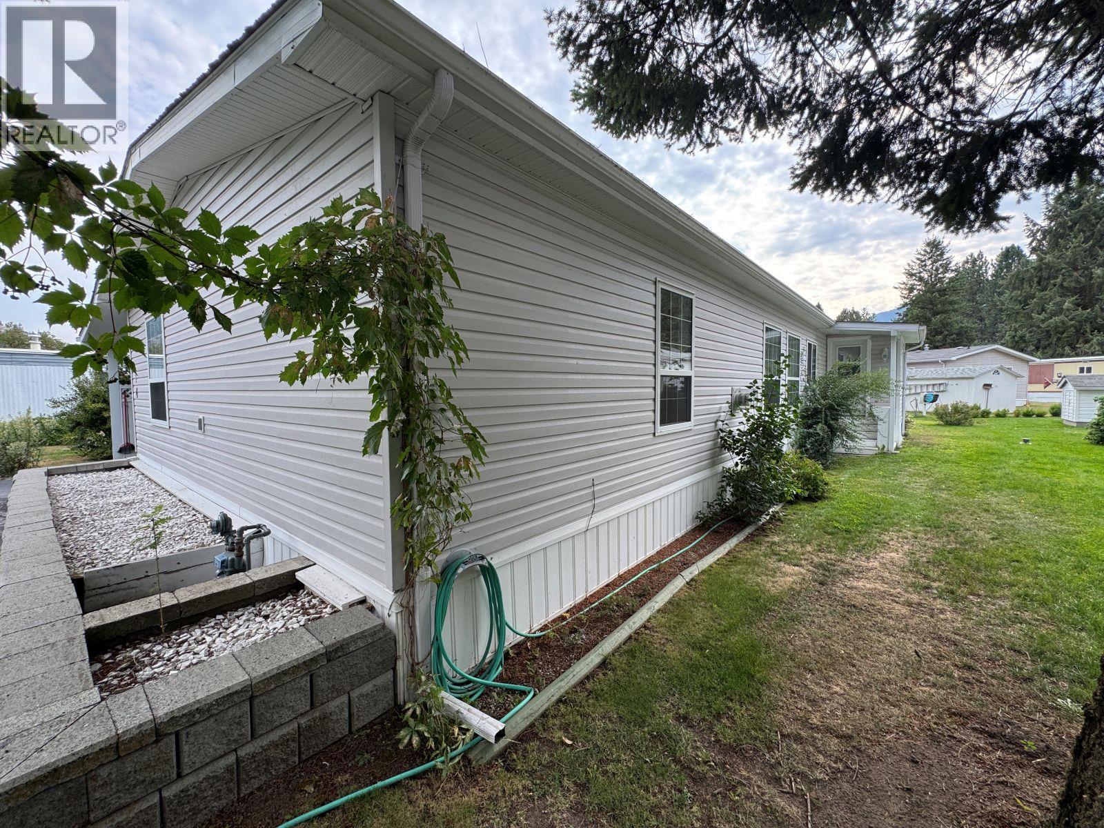 5455 Almond Gardens Road Unit# E4, Grand Forks, British Columbia  V0H 1H4 - Photo 36 - 10361145