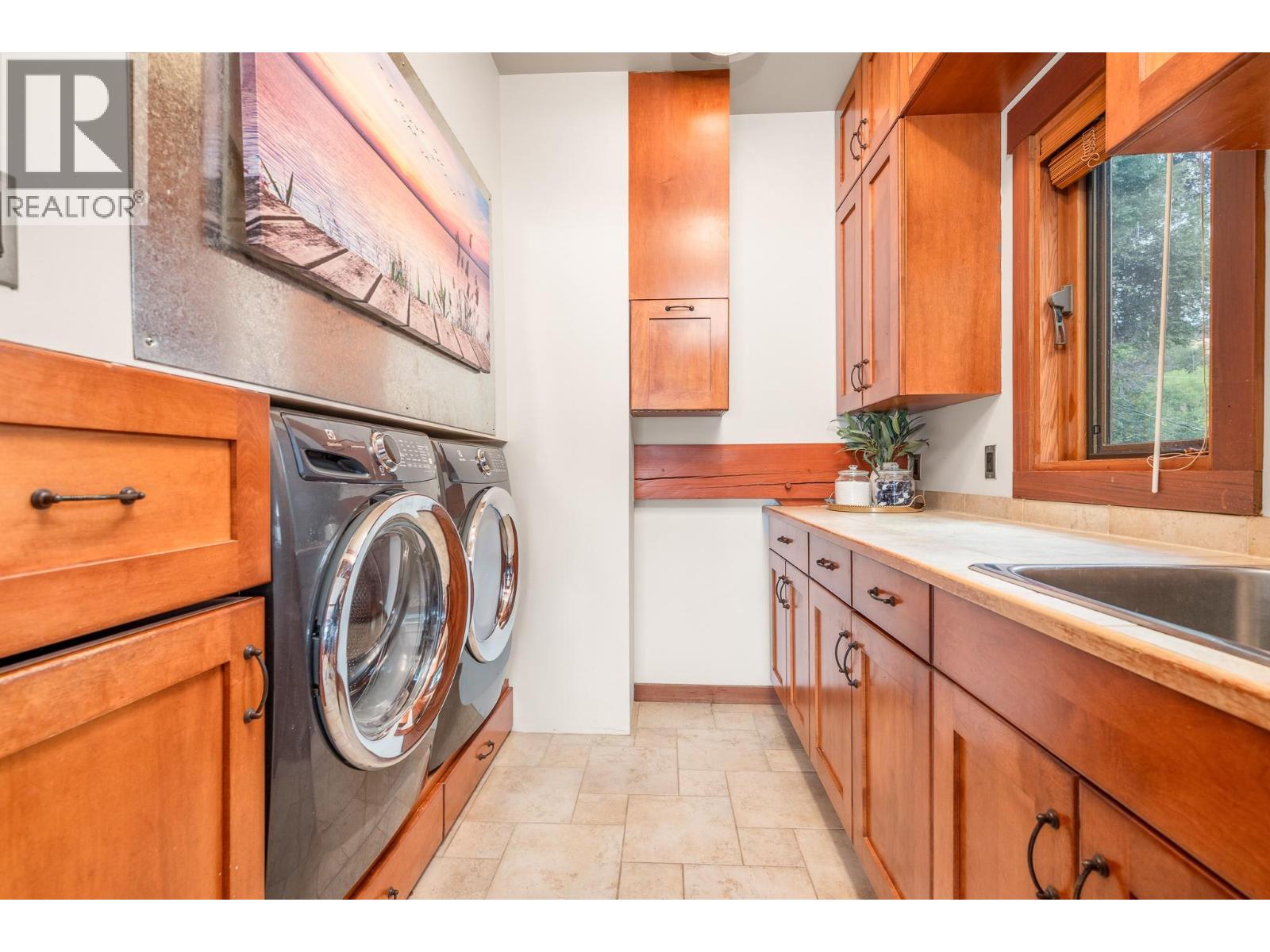 7302 Old Stamp Mill Road, Vernon, British Columbia  V1H 1N2 - Photo 25 - 10359418