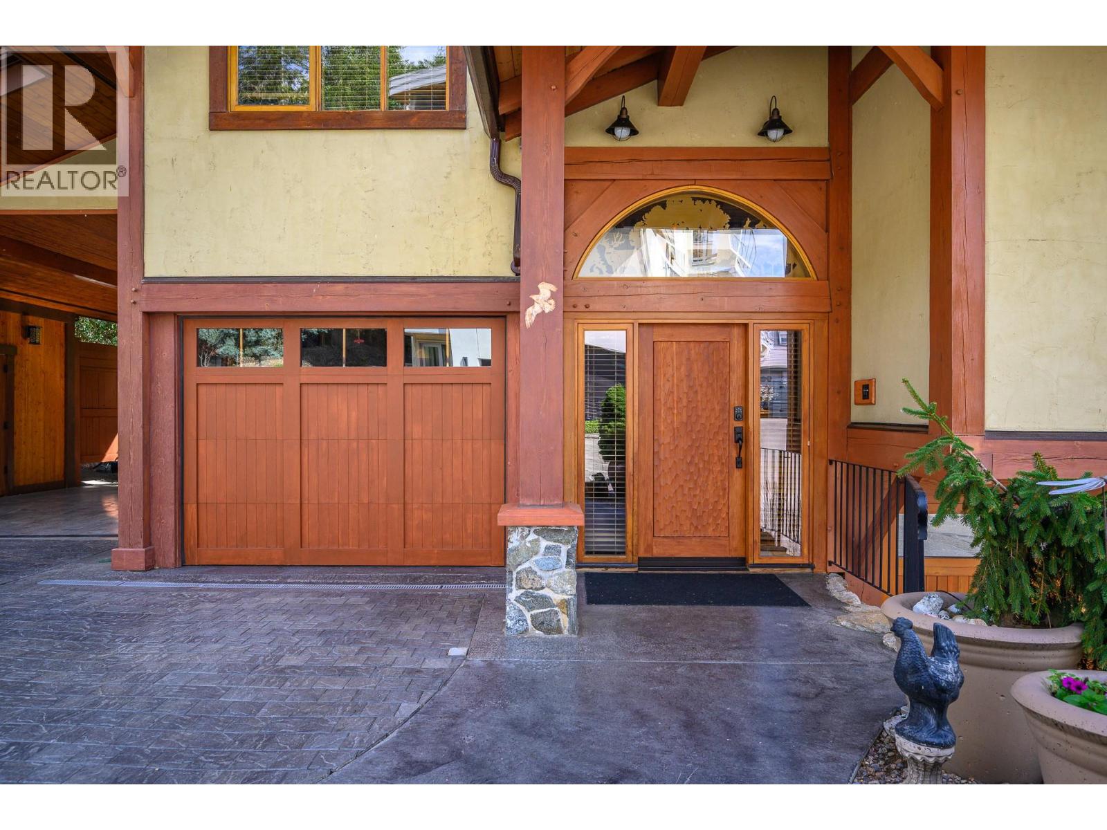 7302 Old Stamp Mill Road, Vernon, British Columbia  V1H 1N2 - Photo 9 - 10359418