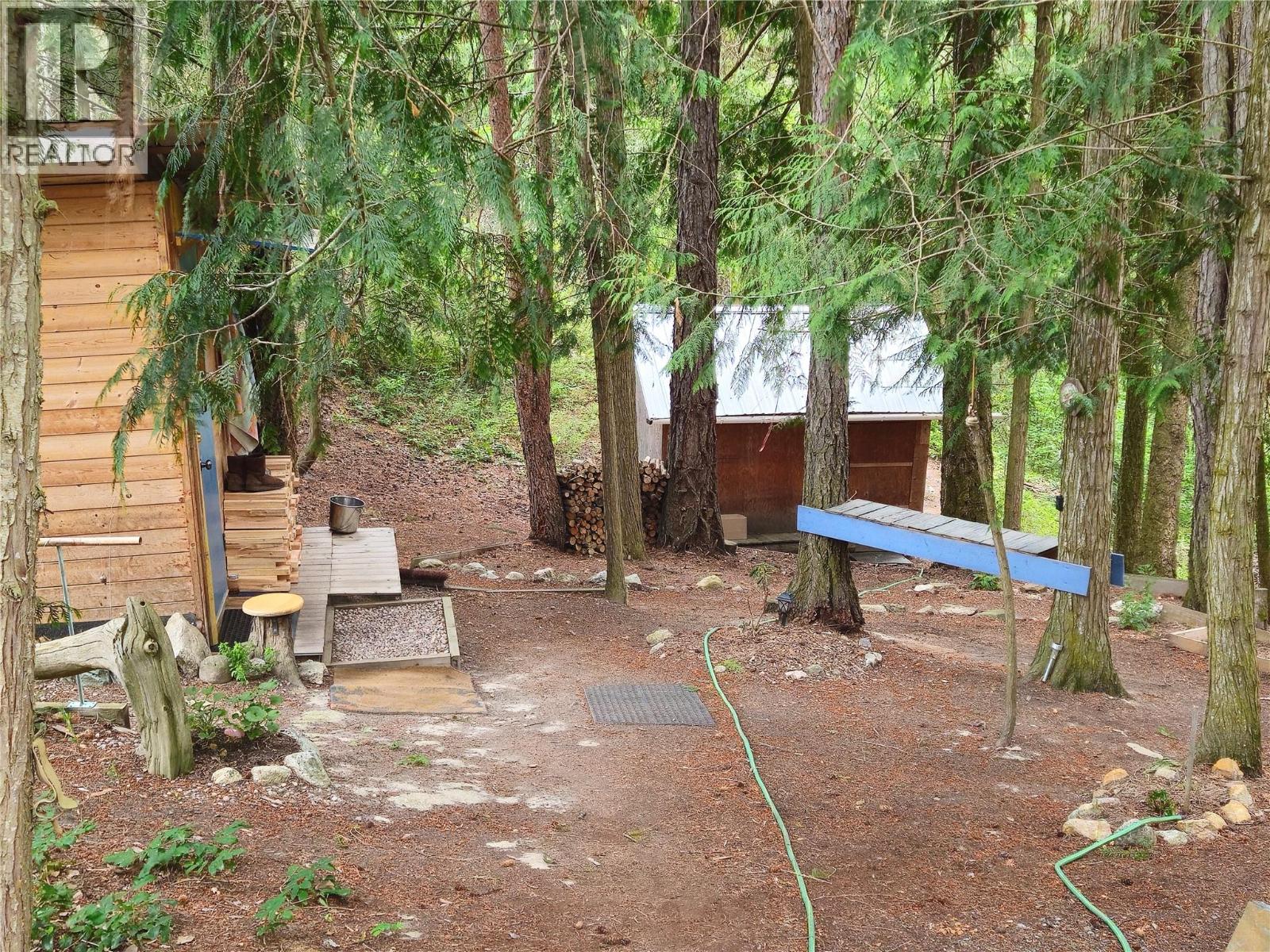 588 Hagey Road, Creston, British Columbia  V0B 1K0 - Photo 21 - 10361173