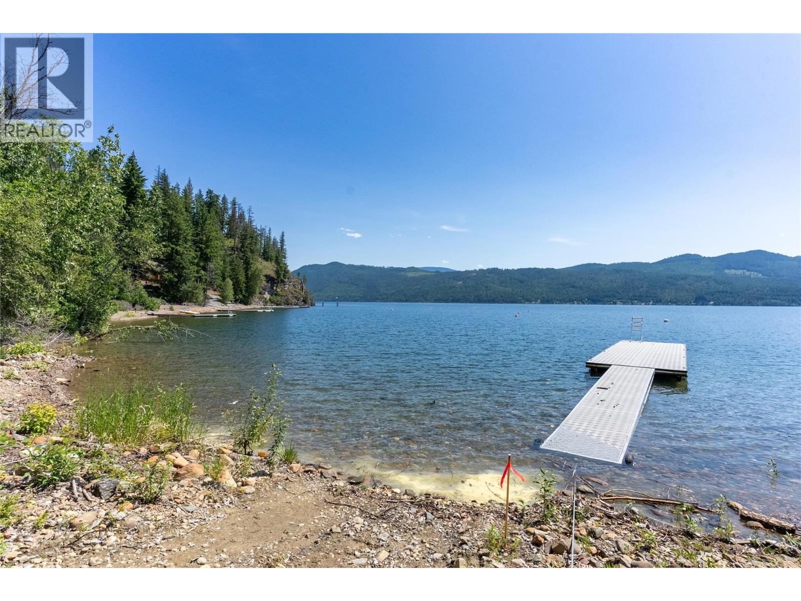 5826 Seymour Road, Celista, British Columbia  V0E 1M5 - Photo 18 - 10359525