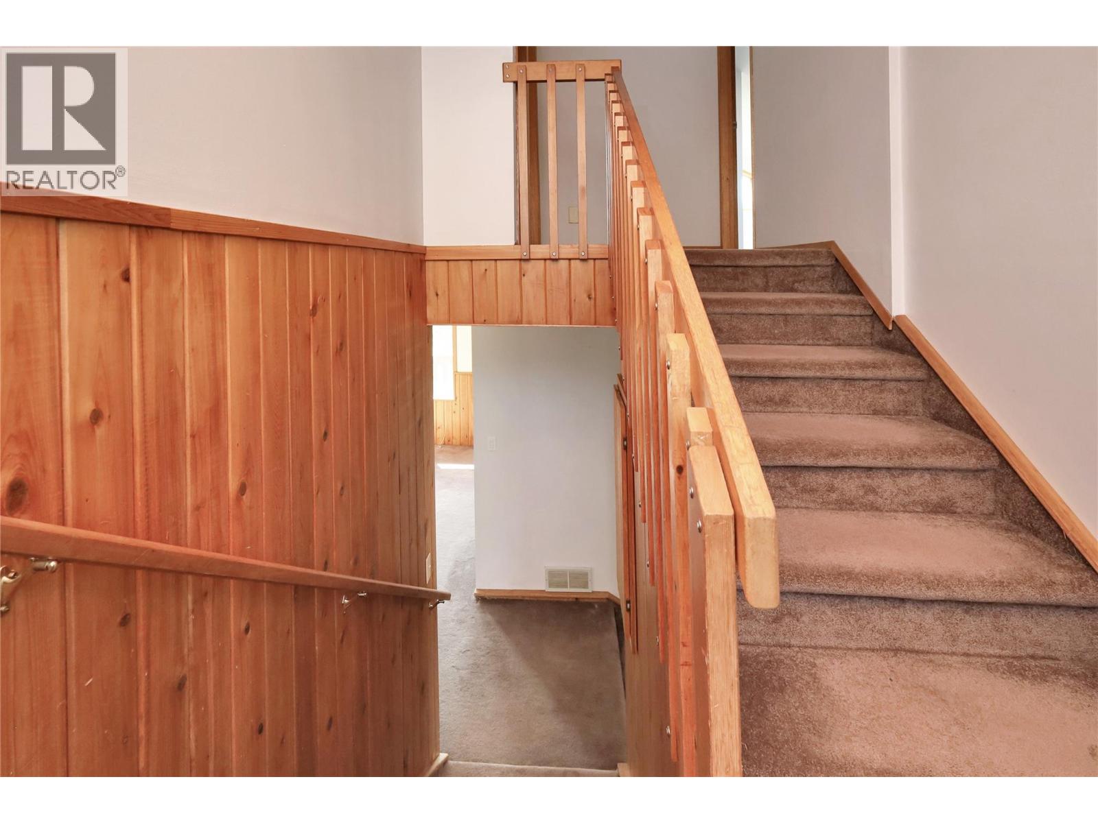 7560 Jackson Avenue, Radium Hot Springs, British Columbia  V0A 1M0 - Photo 23 - 10361139