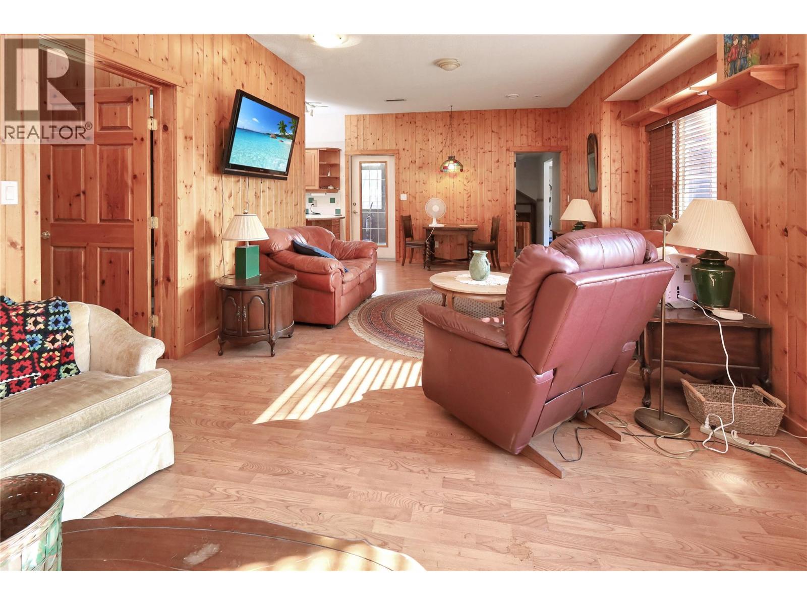 7560 Jackson Avenue, Radium Hot Springs, British Columbia  V0A 1M0 - Photo 41 - 10361139