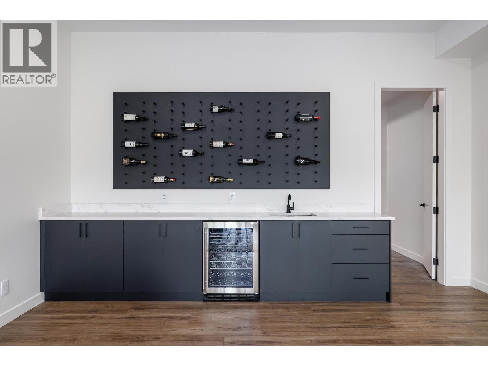 10274 Beacon Hill Drive, Lake Country, British Columbia  V4V 0A9 - Photo 21 - 10361230