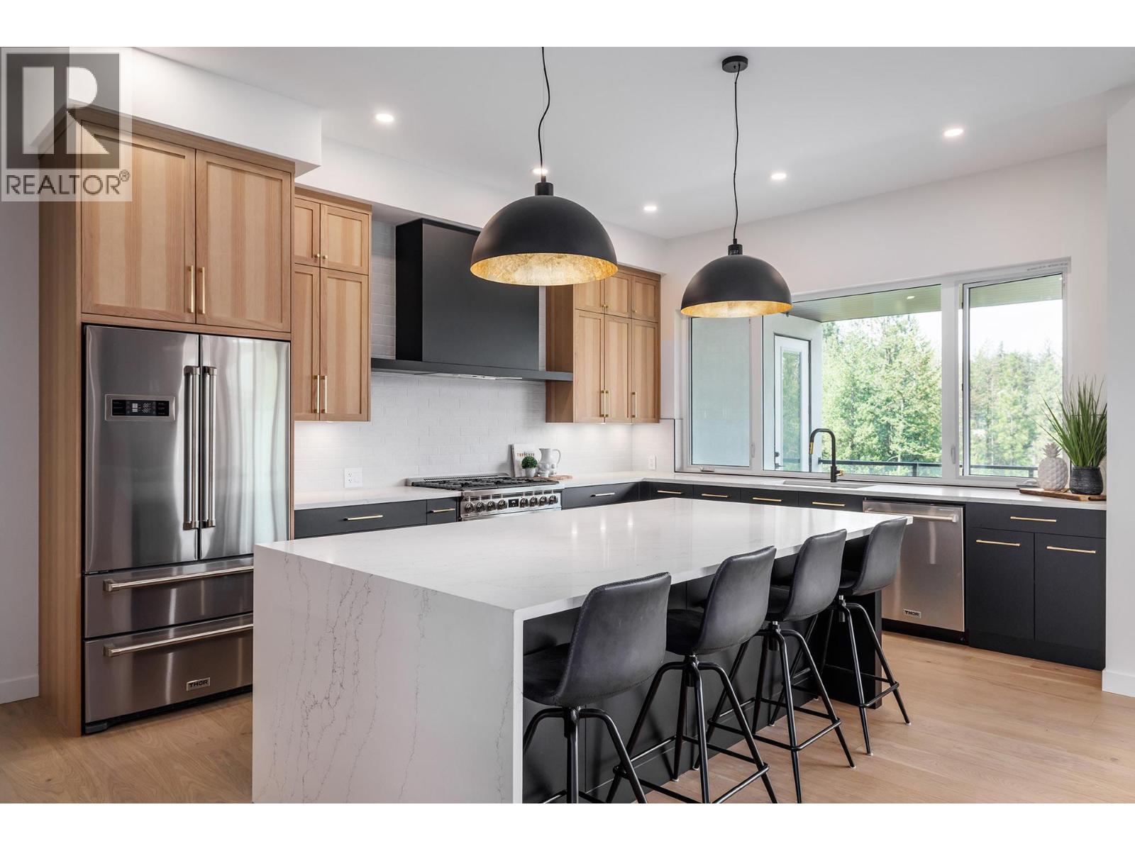 10274 Beacon Hill Drive, Lake Country, British Columbia  V4V 0A9 - Photo 8 - 10361230