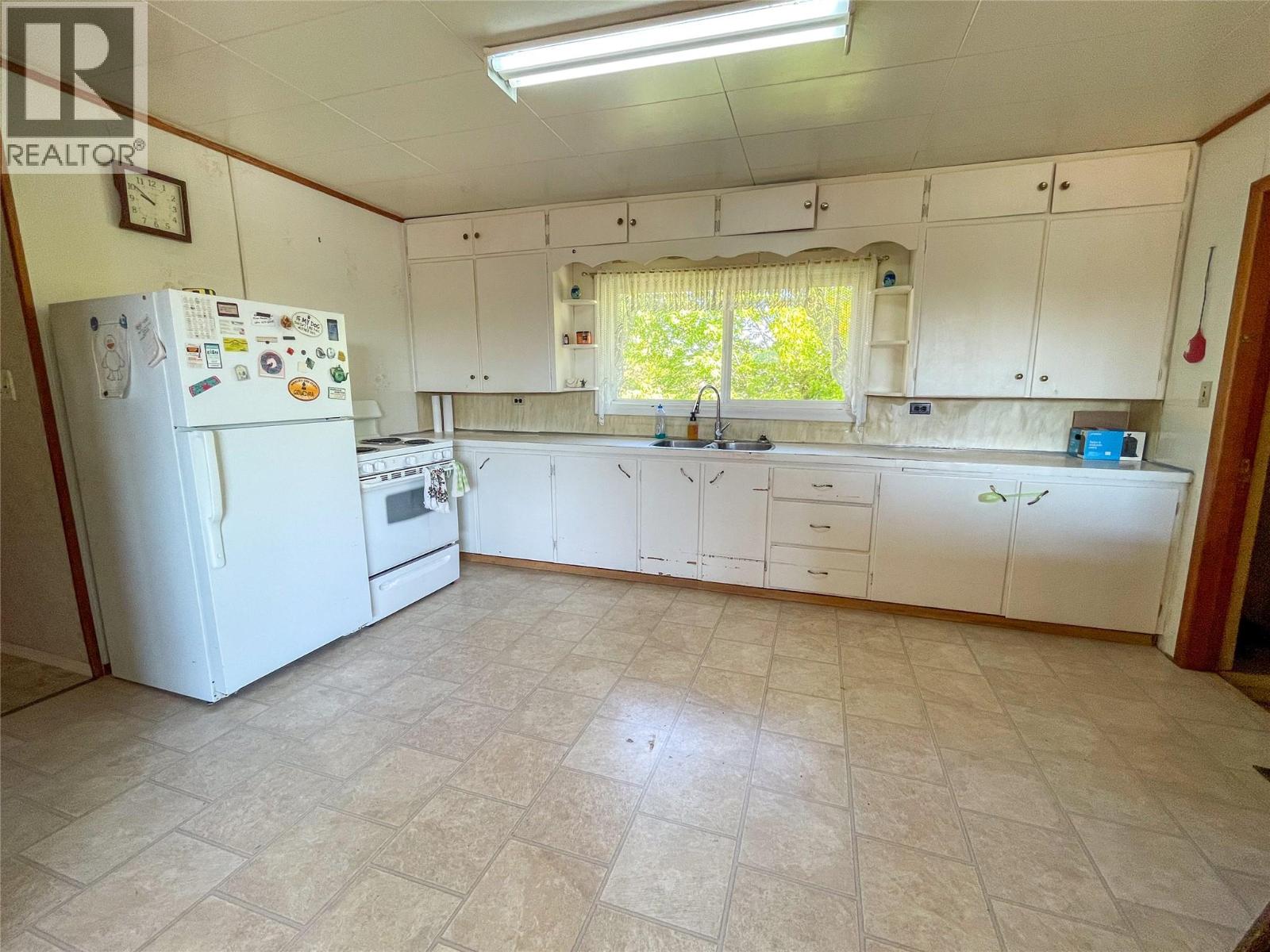 4810 48 Avenue, Pouce Coupe, British Columbia  V0C 2C0 - Photo 5 - 10361362