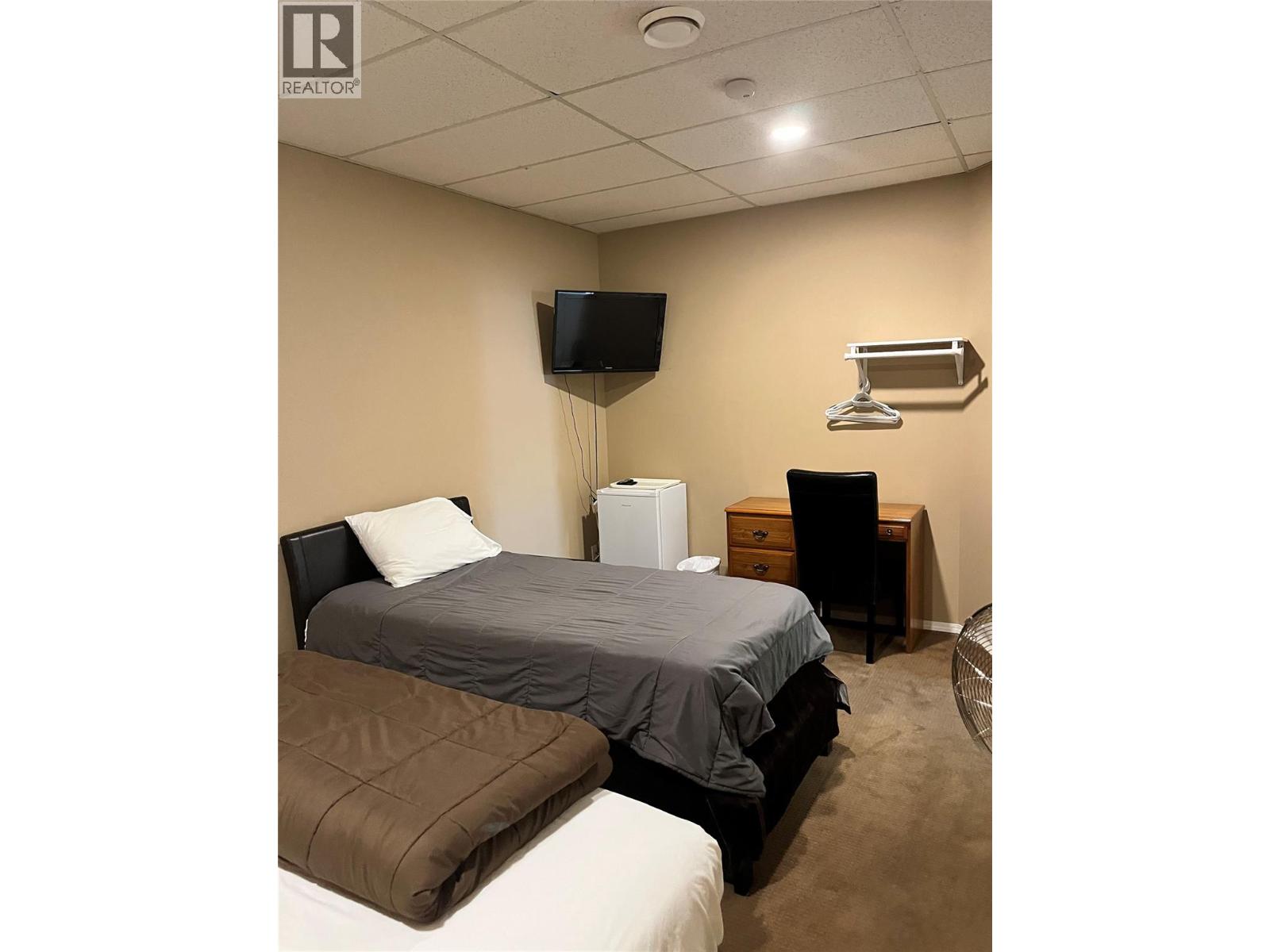 3315 30 Avenue, Vernon, British Columbia  V1T 2C9 - Photo 17 - 10361275