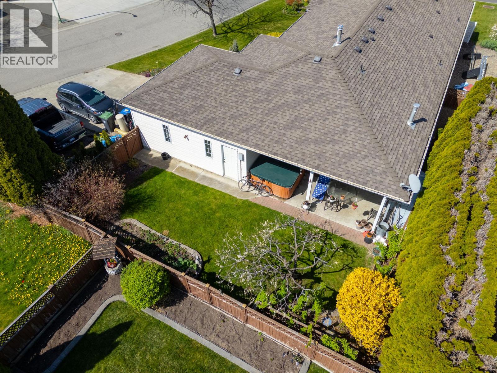 390 Mctavish Crescent, Kelowna, British Columbia  V1V 1P1 - Photo 38 - 10361425