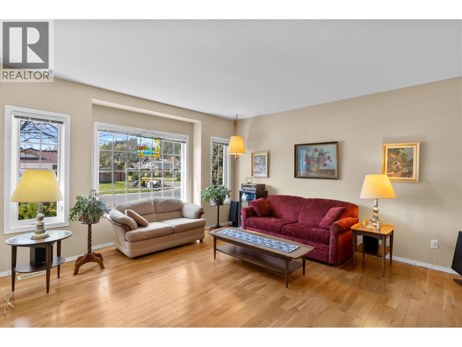 390 Mctavish Crescent, Kelowna, British Columbia  V1V 1P1 - Photo 5 - 10361425