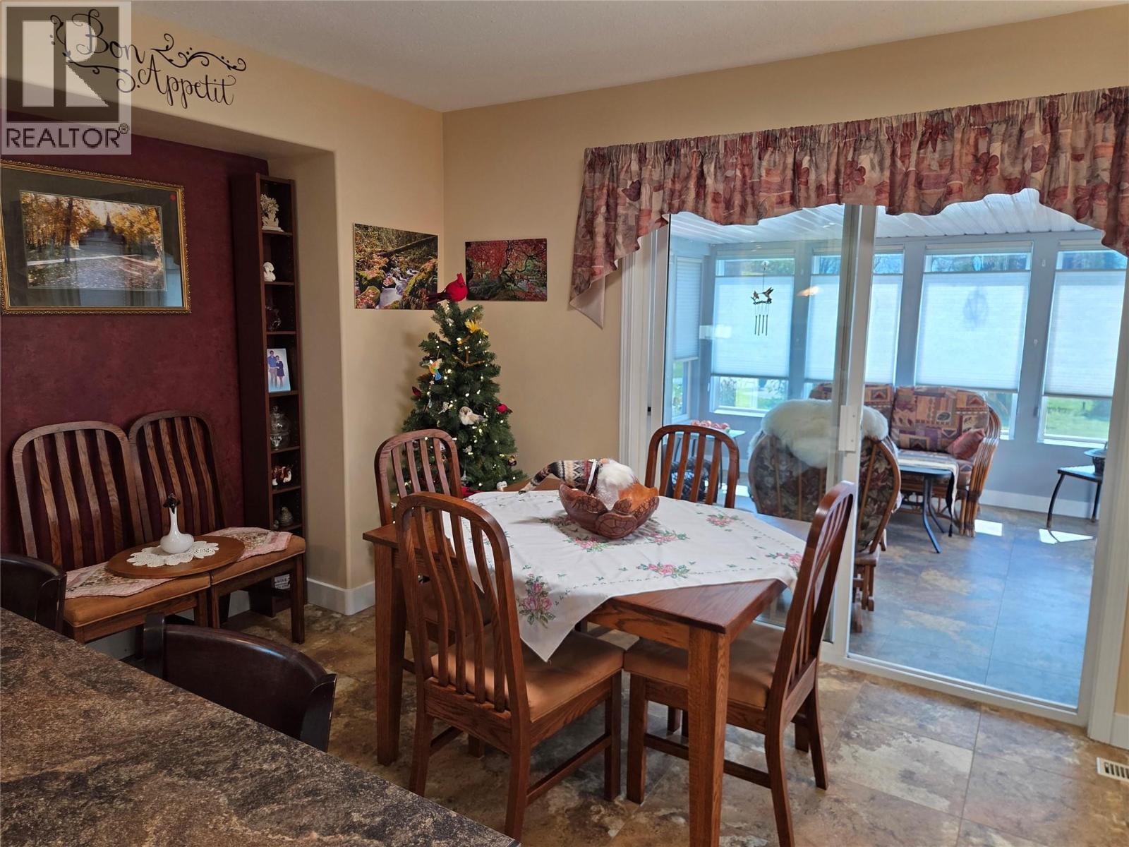 515 Vanderlinde Drive, Keremeos, British Columbia  V0X 1N2 - Photo 10 - 10361472