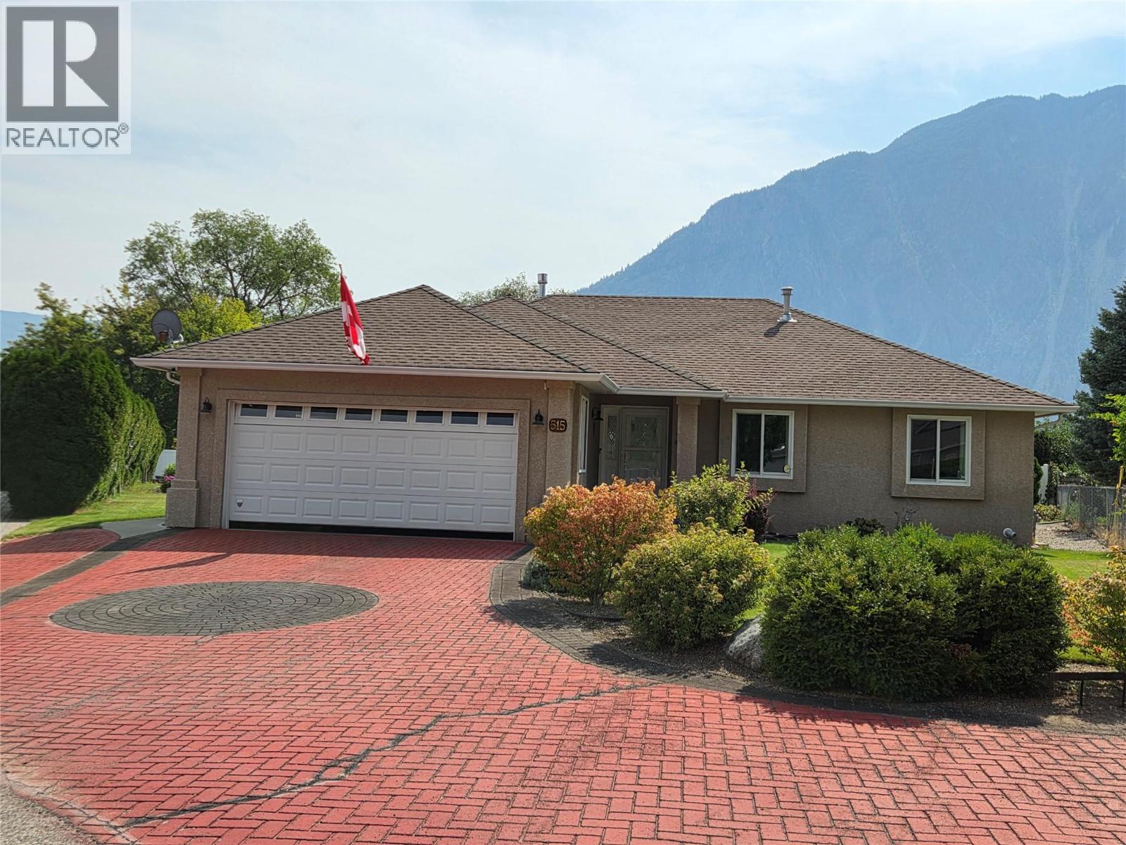 515 Vanderlinde Drive, Keremeos, British Columbia  V0X 1N2 - Photo 2 - 10361472