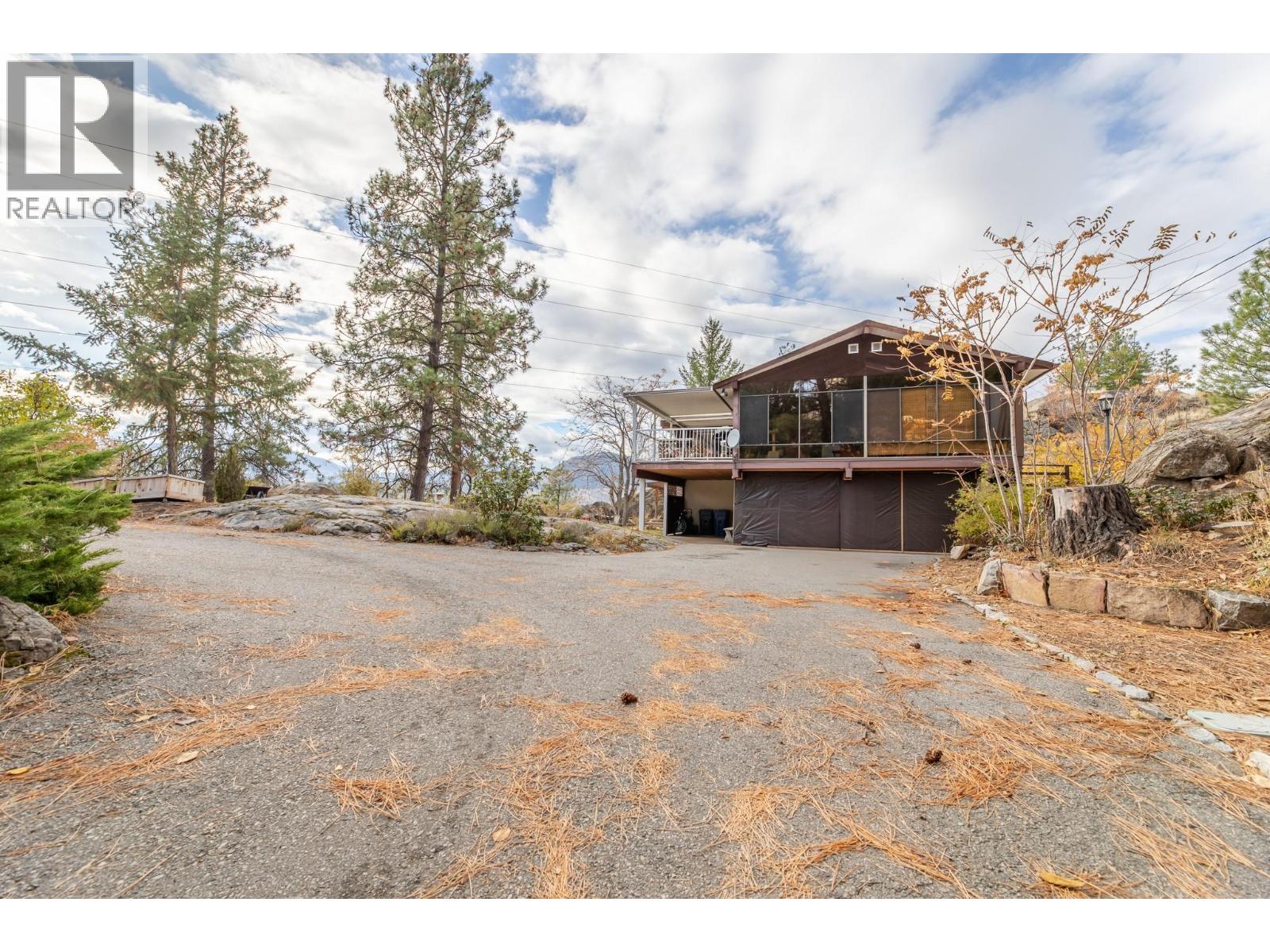 223 Sunnybrook Drive, Okanagan Falls, British Columbia  V0H 1R3 - Photo 3 - 10361501