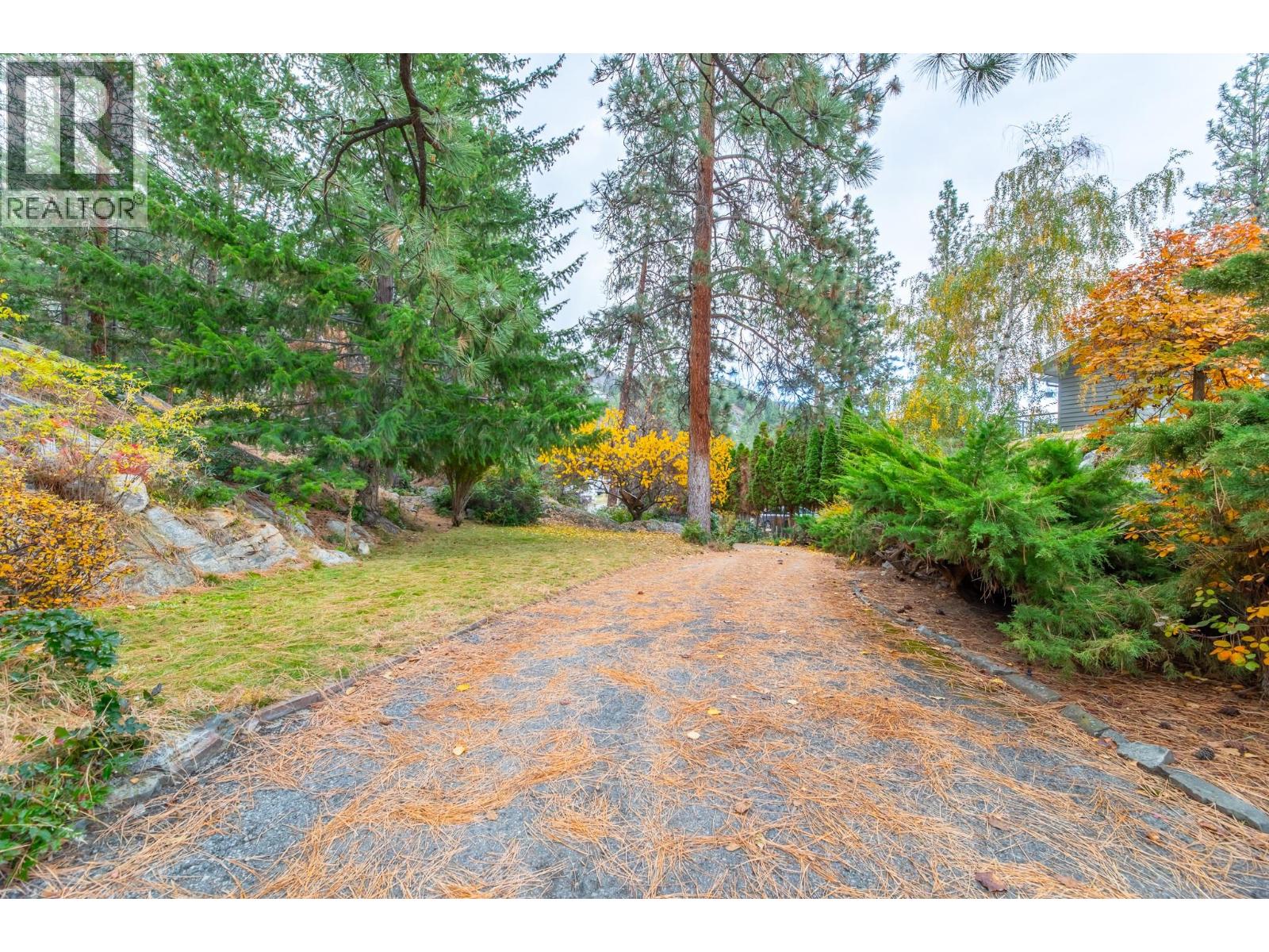 223 Sunnybrook Drive, Okanagan Falls, British Columbia  V0H 1R3 - Photo 42 - 10361501