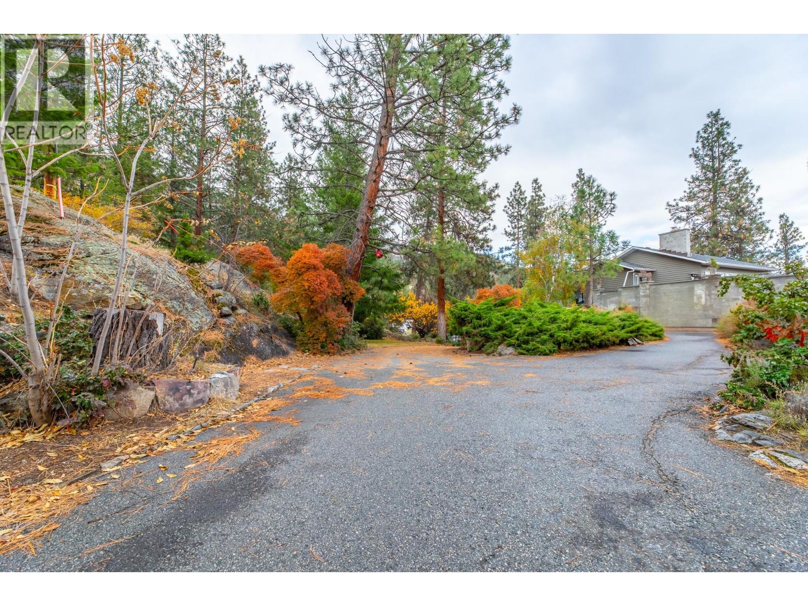 223 Sunnybrook Drive, Okanagan Falls, British Columbia  V0H 1R3 - Photo 43 - 10361501