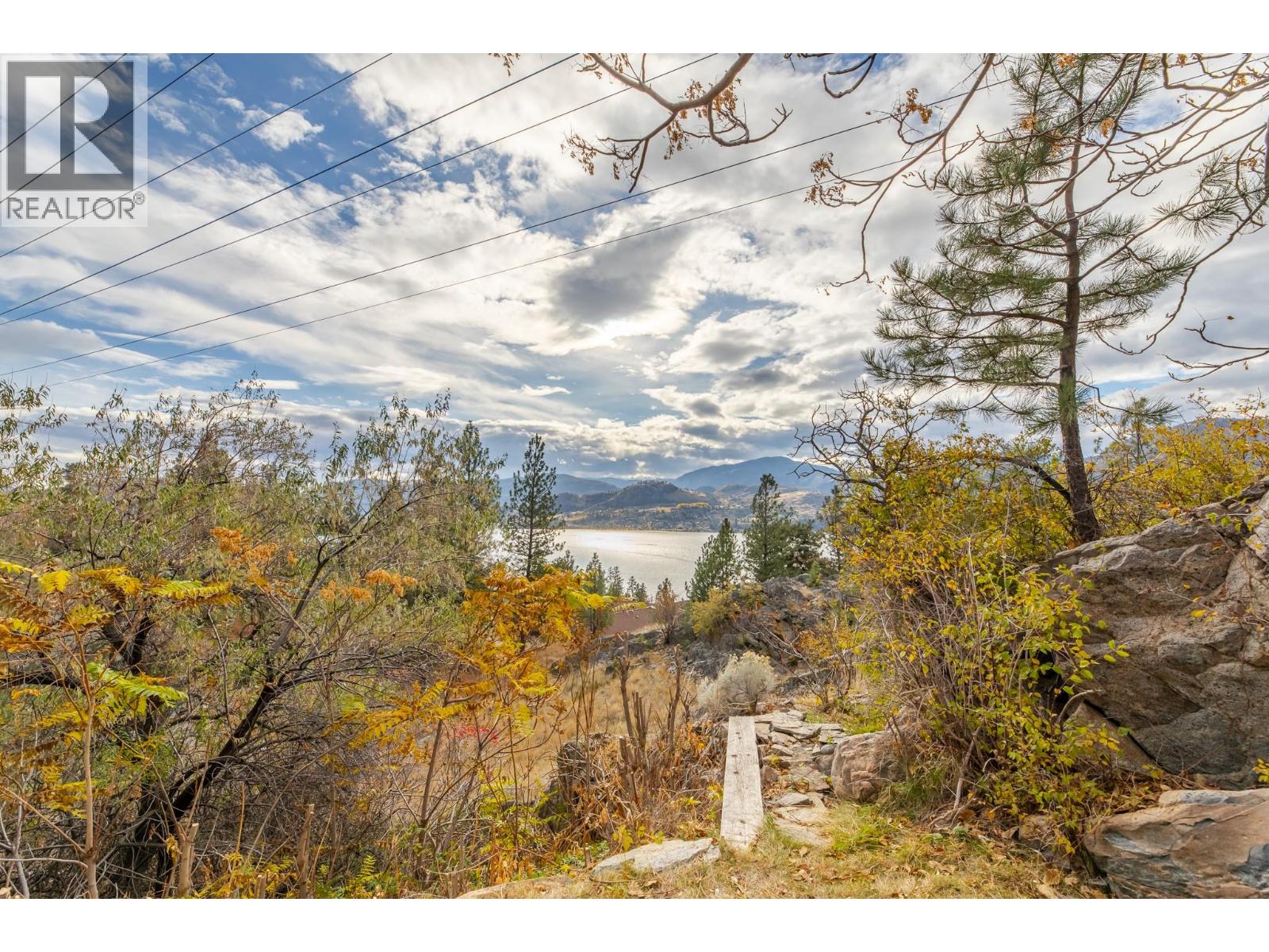 223 Sunnybrook Drive, Okanagan Falls, British Columbia  V0H 1R3 - Photo 6 - 10361501