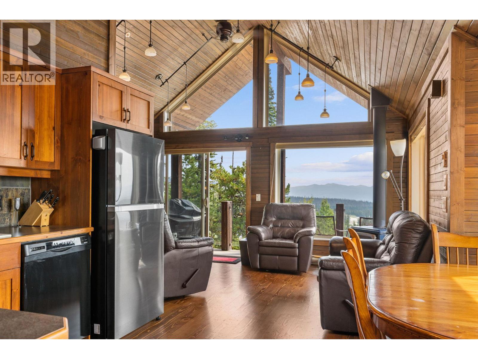 5890 Snow Pines Crescent, Big White, British Columbia  V1P 1P3 - Photo 5 - 10361025