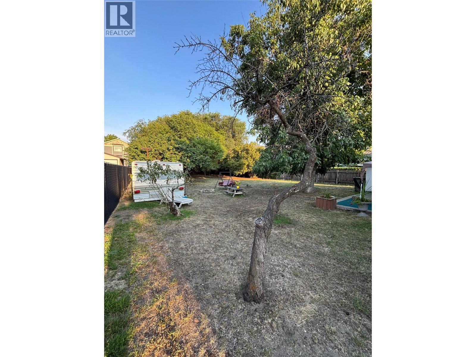 3049 Gordon Drive, Kelowna, British Columbia  V1W 3R1 - Photo 8 - 10360807