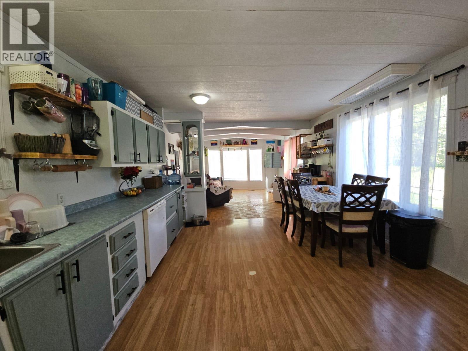 5785 Wabi Estates, Chetwynd, British Columbia  V0C 1J0 - Photo 10 - 10361623