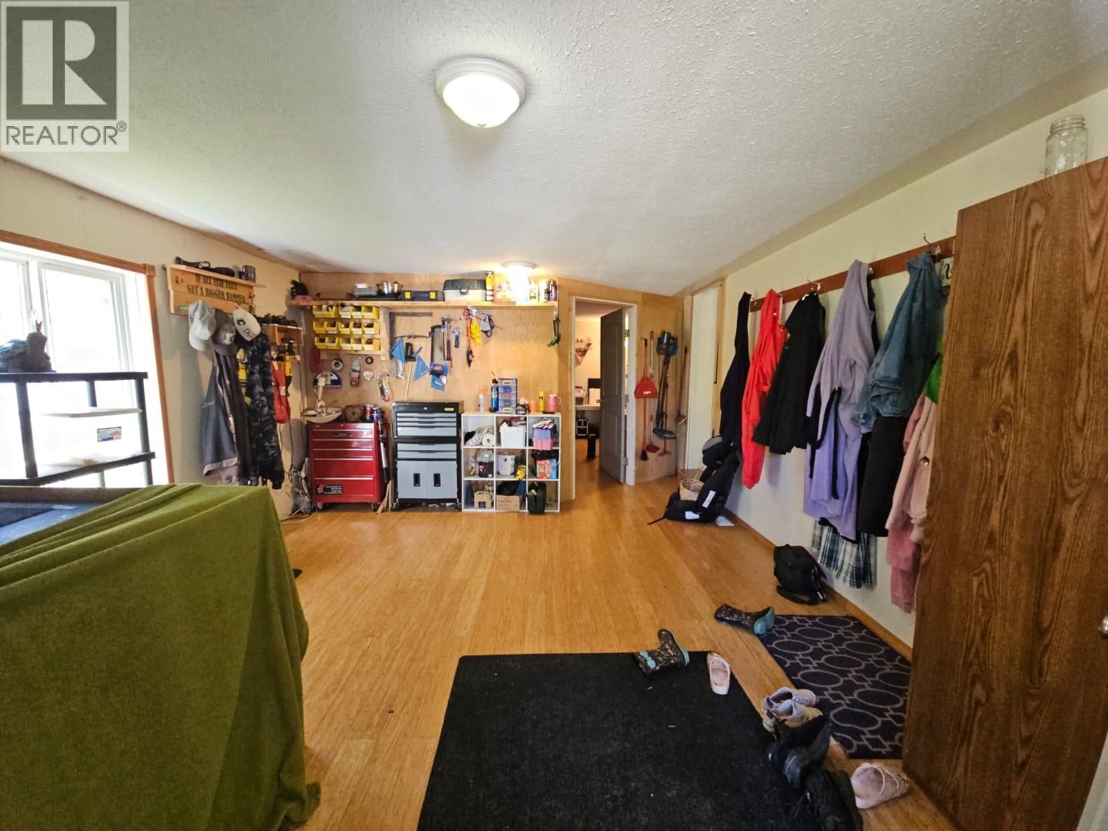 5785 Wabi Estates, Chetwynd, British Columbia  V0C 1J0 - Photo 12 - 10361623