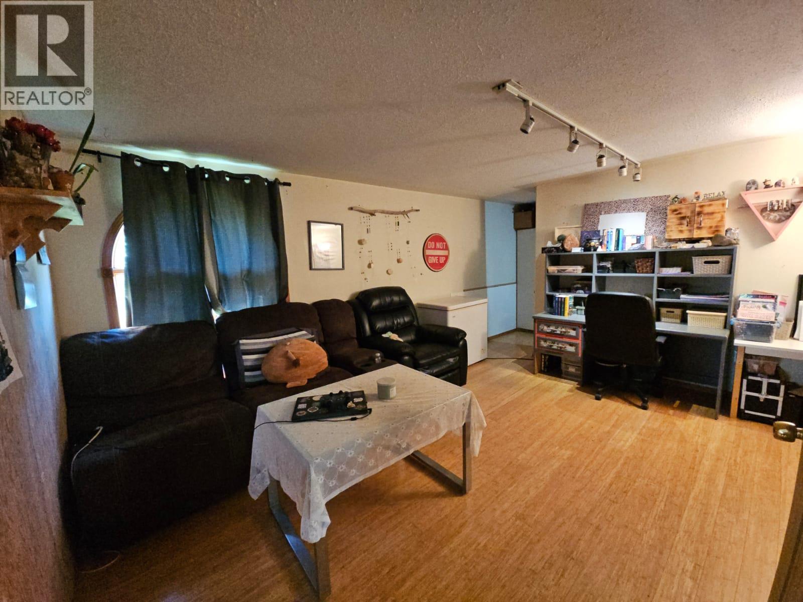 5785 Wabi Estates, Chetwynd, British Columbia  V0C 1J0 - Photo 16 - 10361623