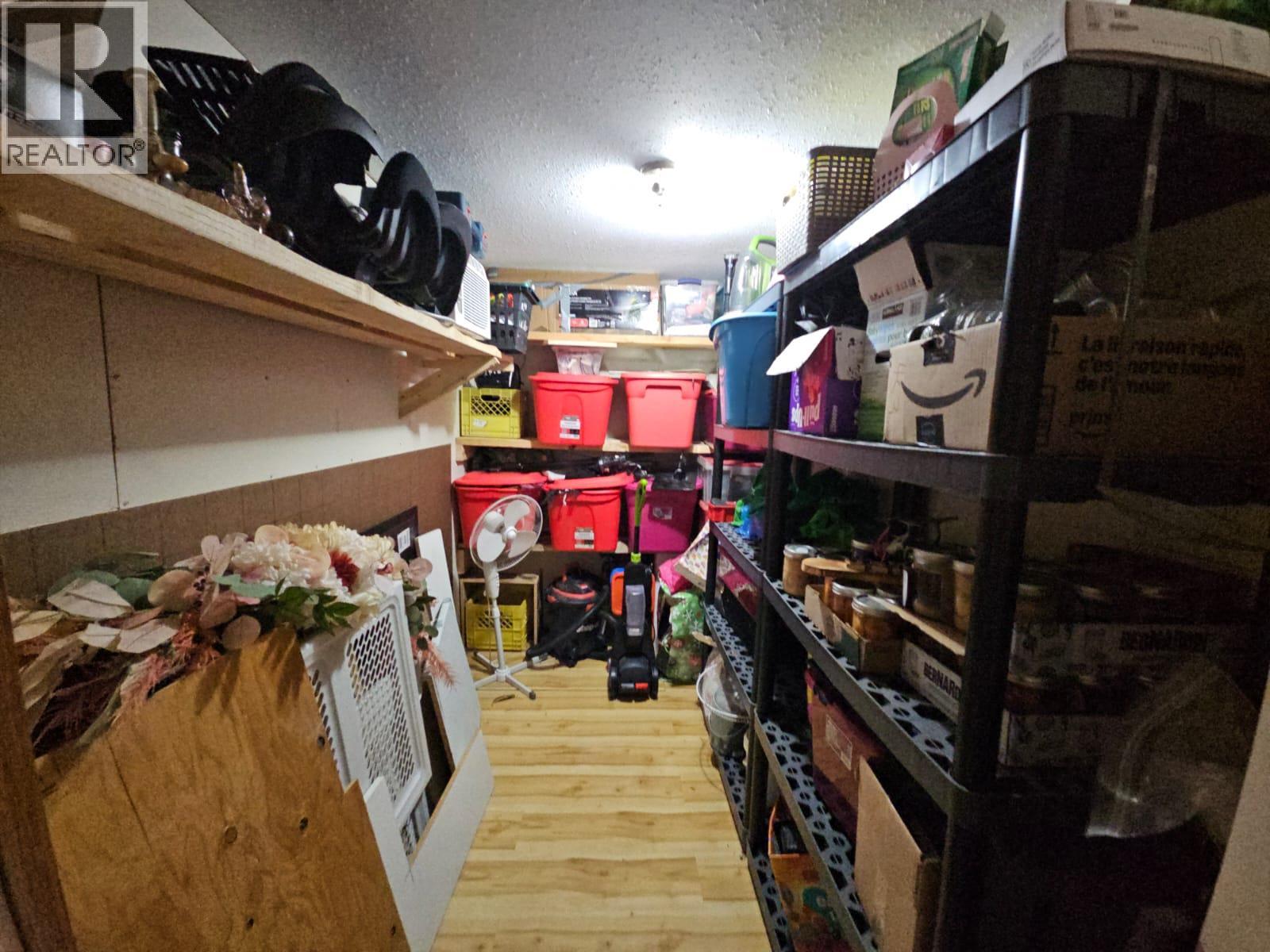 5785 Wabi Estates, Chetwynd, British Columbia  V0C 1J0 - Photo 33 - 10361623