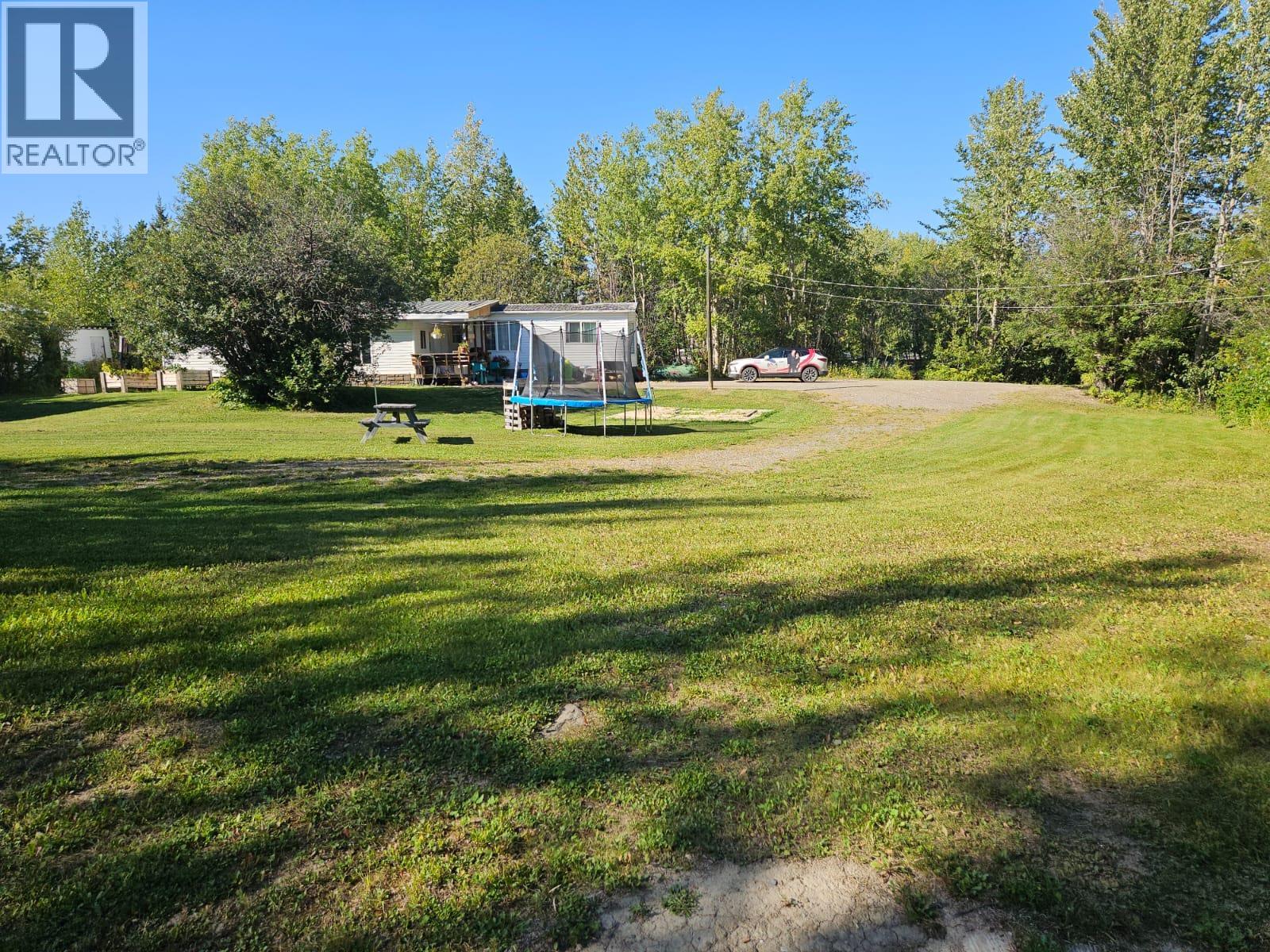 5785 Wabi Estates, Chetwynd, British Columbia  V0C 1J0 - Photo 4 - 10361623