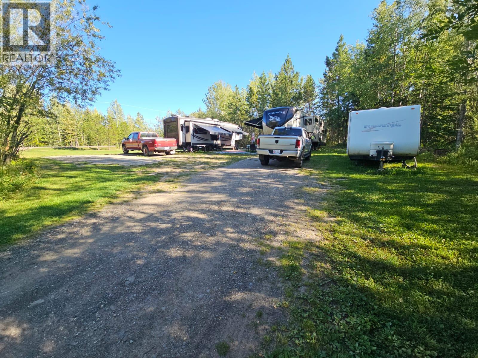 5785 Wabi Estates, Chetwynd, British Columbia  V0C 1J0 - Photo 43 - 10361623