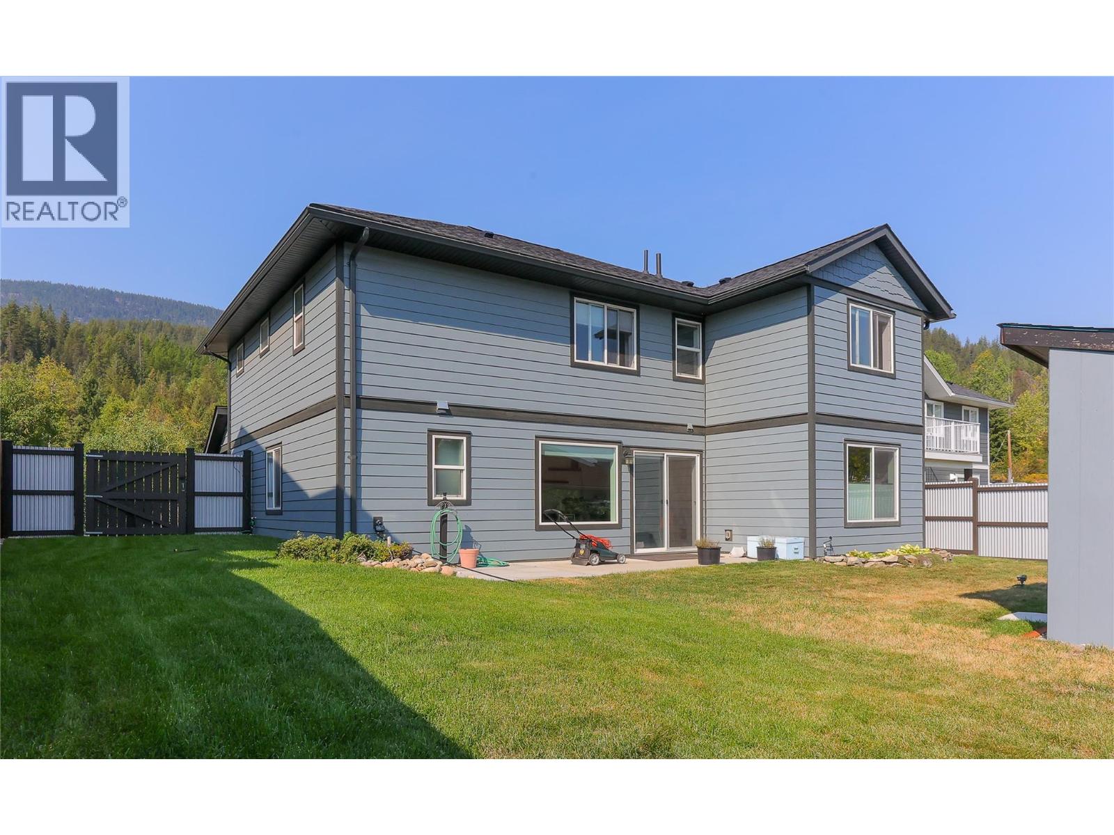 3905 16th Avenue, Castlegar, British Columbia  V1N 4X8 - Photo 38 - 10361604