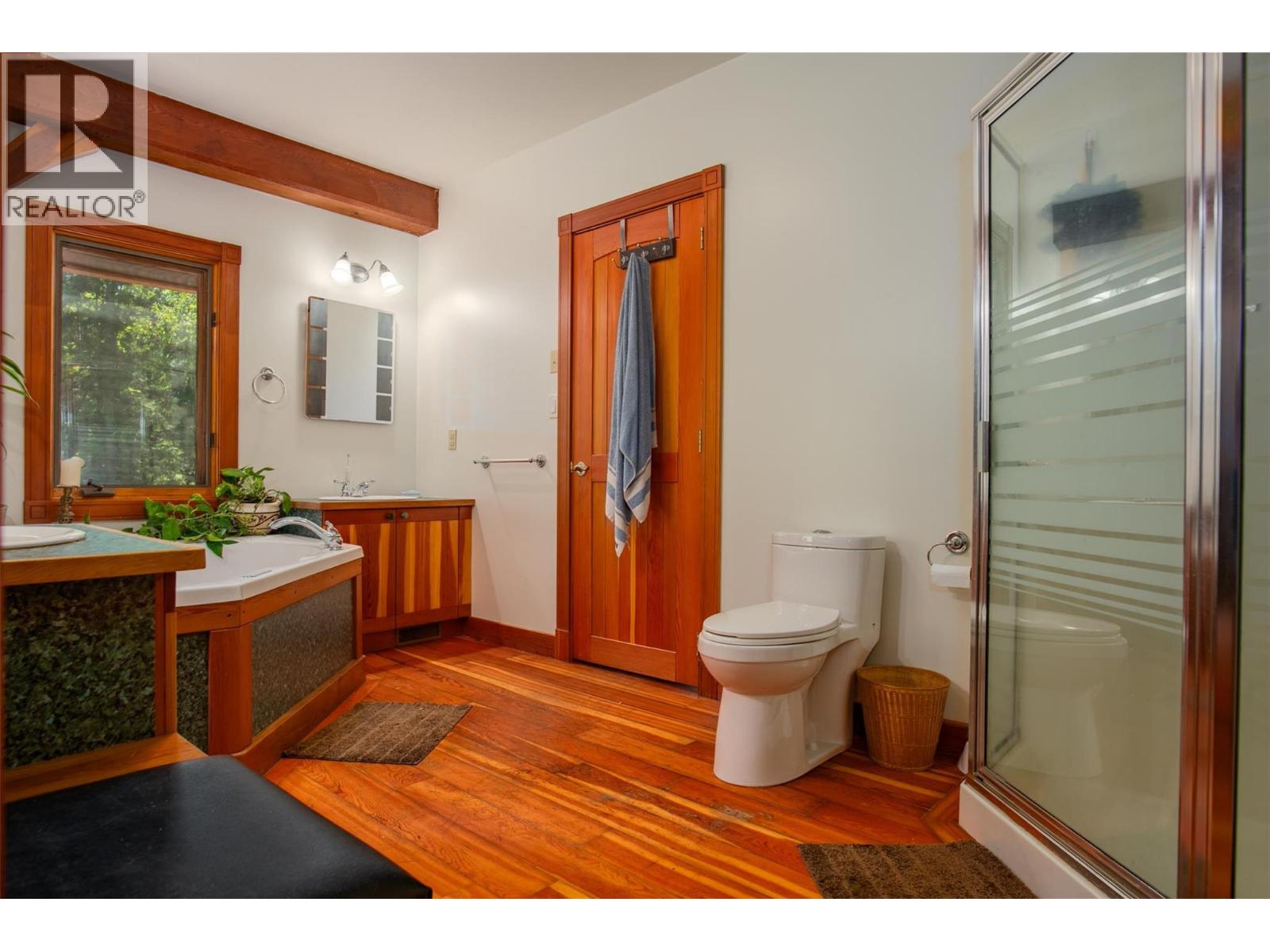 2496 Pass Creek Road, Pass Creek, British Columbia  V1N 4T4 - Photo 17 - 10360843