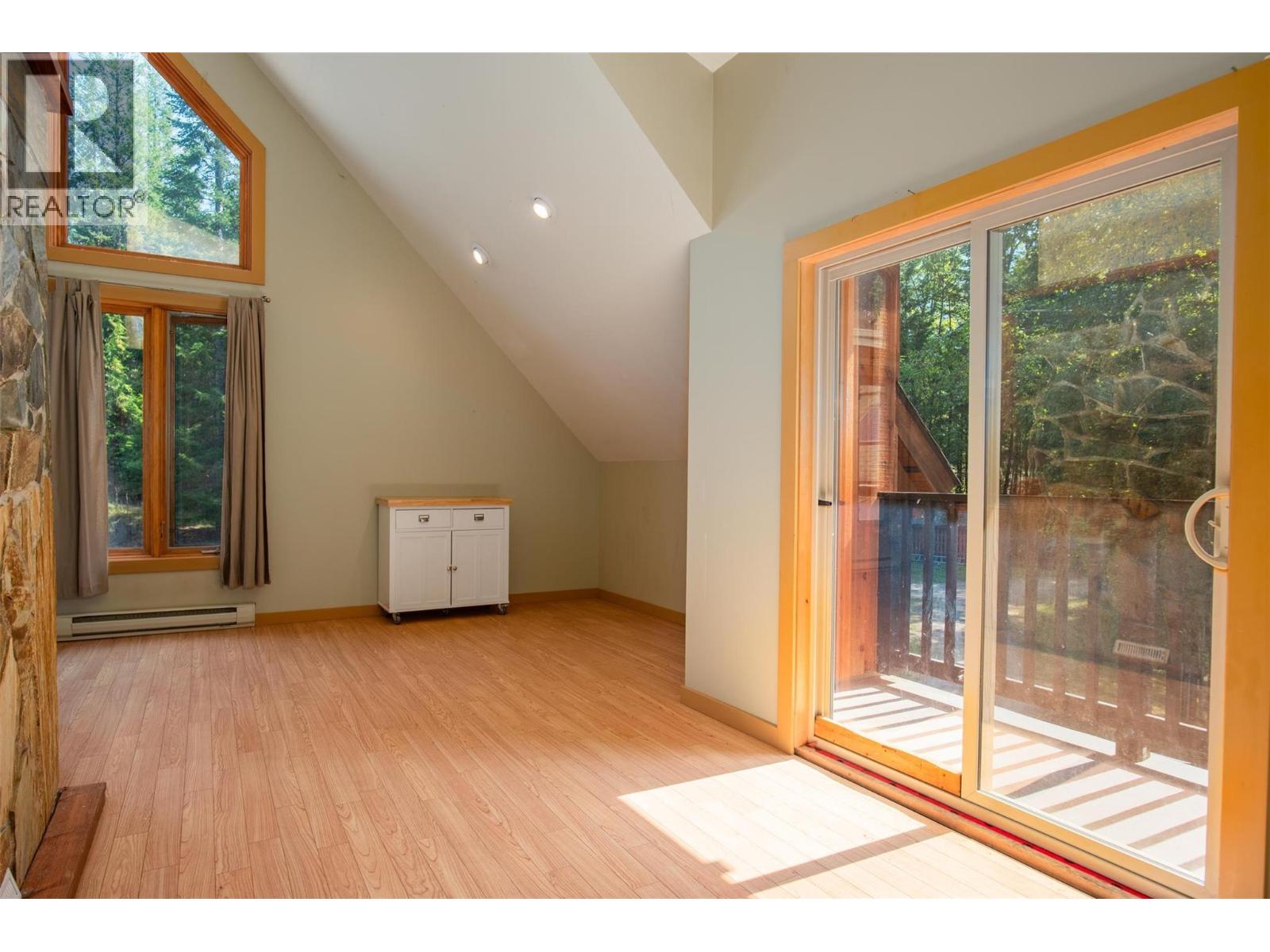 2496 Pass Creek Road, Pass Creek, British Columbia  V1N 4T4 - Photo 29 - 10360843