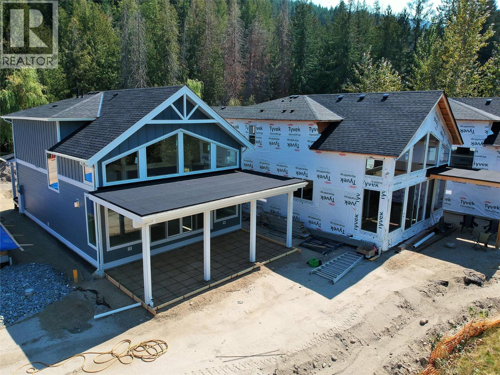 8200 97a Highway Unit# 8, Mara, British Columbia  V0E 2K0 - Photo 12 - 10361376