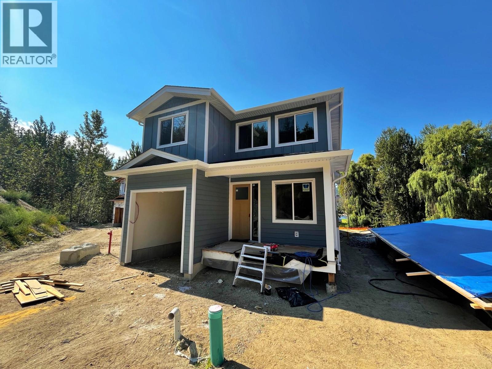 8200 97a Highway Unit# 8, Mara, British Columbia  V0E 2K0 - Photo 14 - 10361376