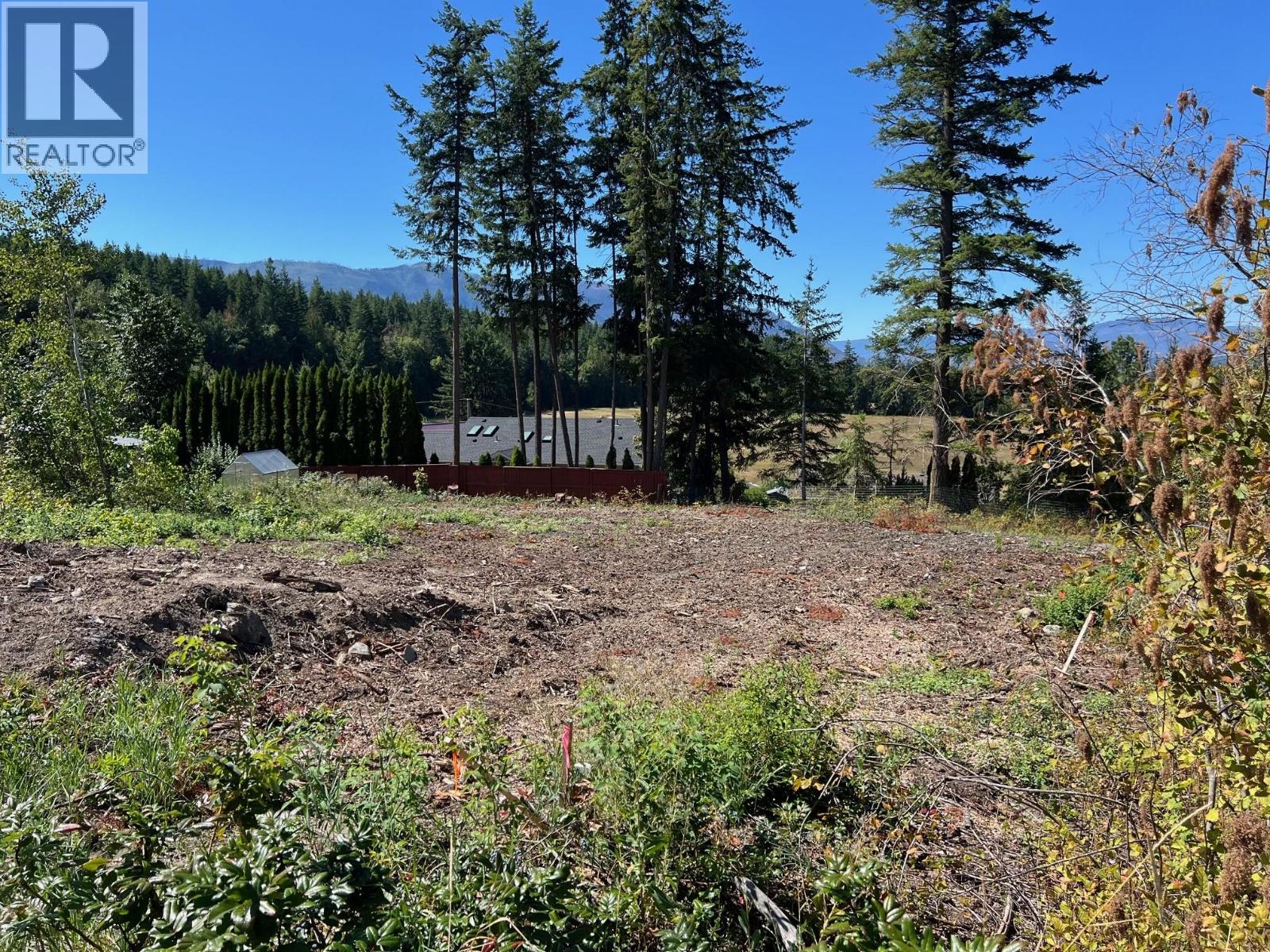 2221 Lakeview Drive, Blind Bay, British Columbia  V0E 2W2 - Photo 1 - 10361765